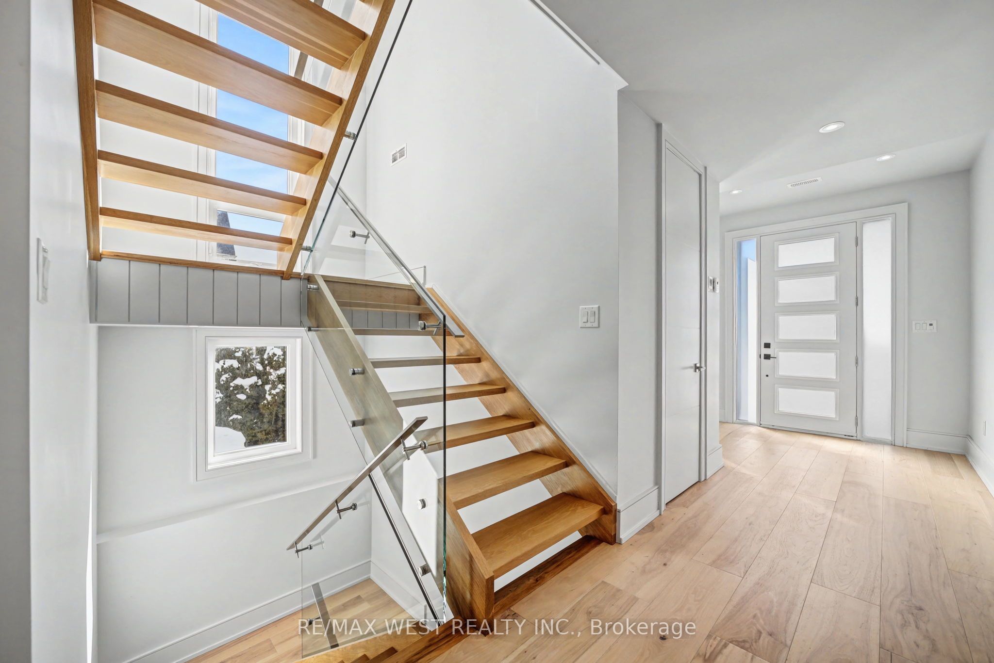 2267 Fifth Line W, Mississauga, ON L5K 1V7 photo 2