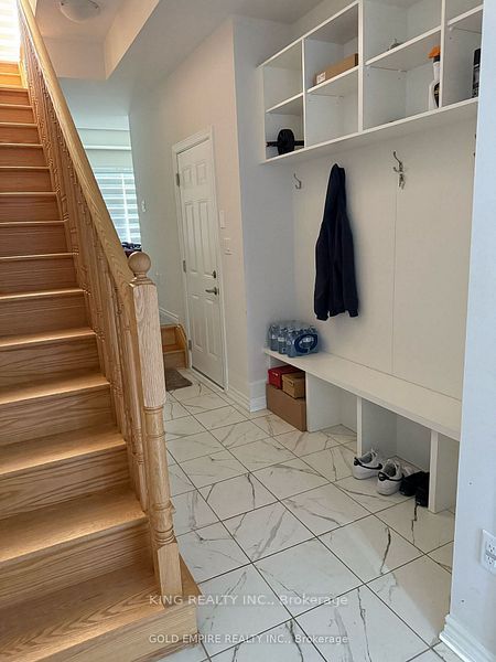 88 Halliford Place, Brampton, ON L6P 4N6 photo 2