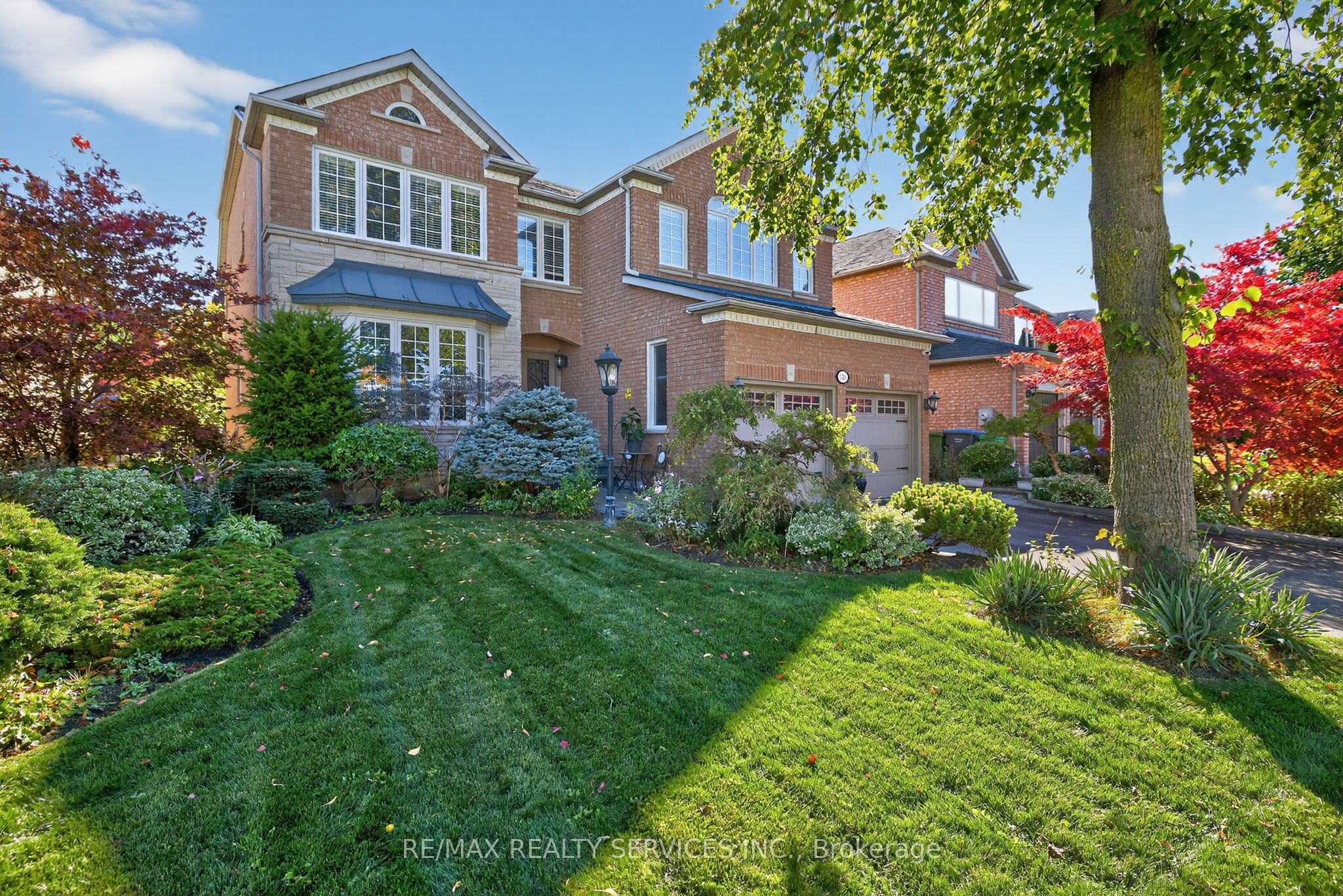 124 Royal Valley Drive, Caledon, ON L7C 1A5 photo 2
