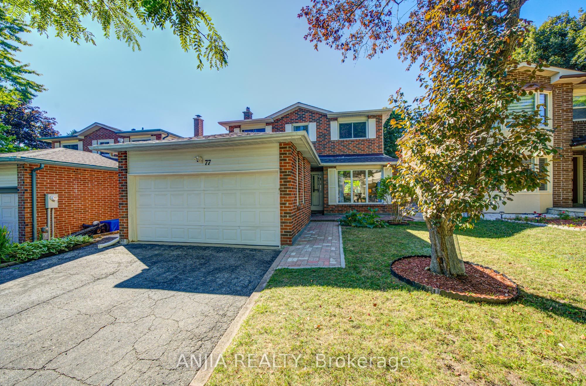 77 Royal Palm Drive, Brampton, ON L6Z 1P2
