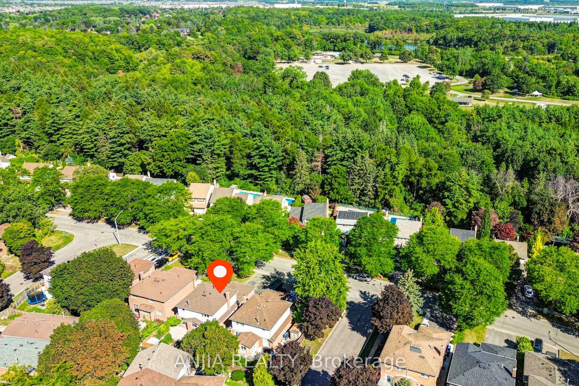 77 Royal Palm Drive, Brampton, ON L6Z 1P2 photo 4