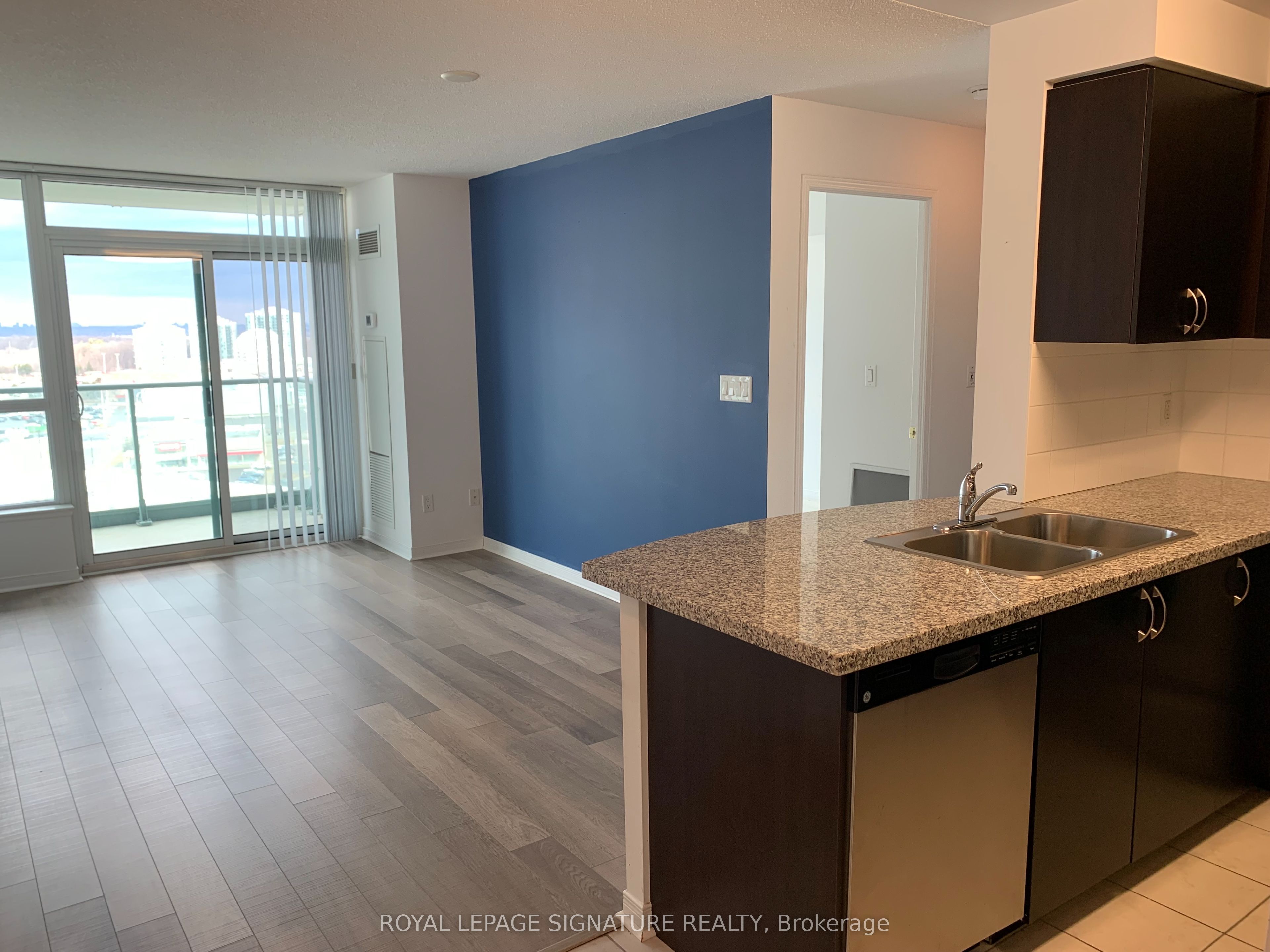 4900 Glen Erin Drive 1511, Mississauga, ON L5M 7S2 photo 3