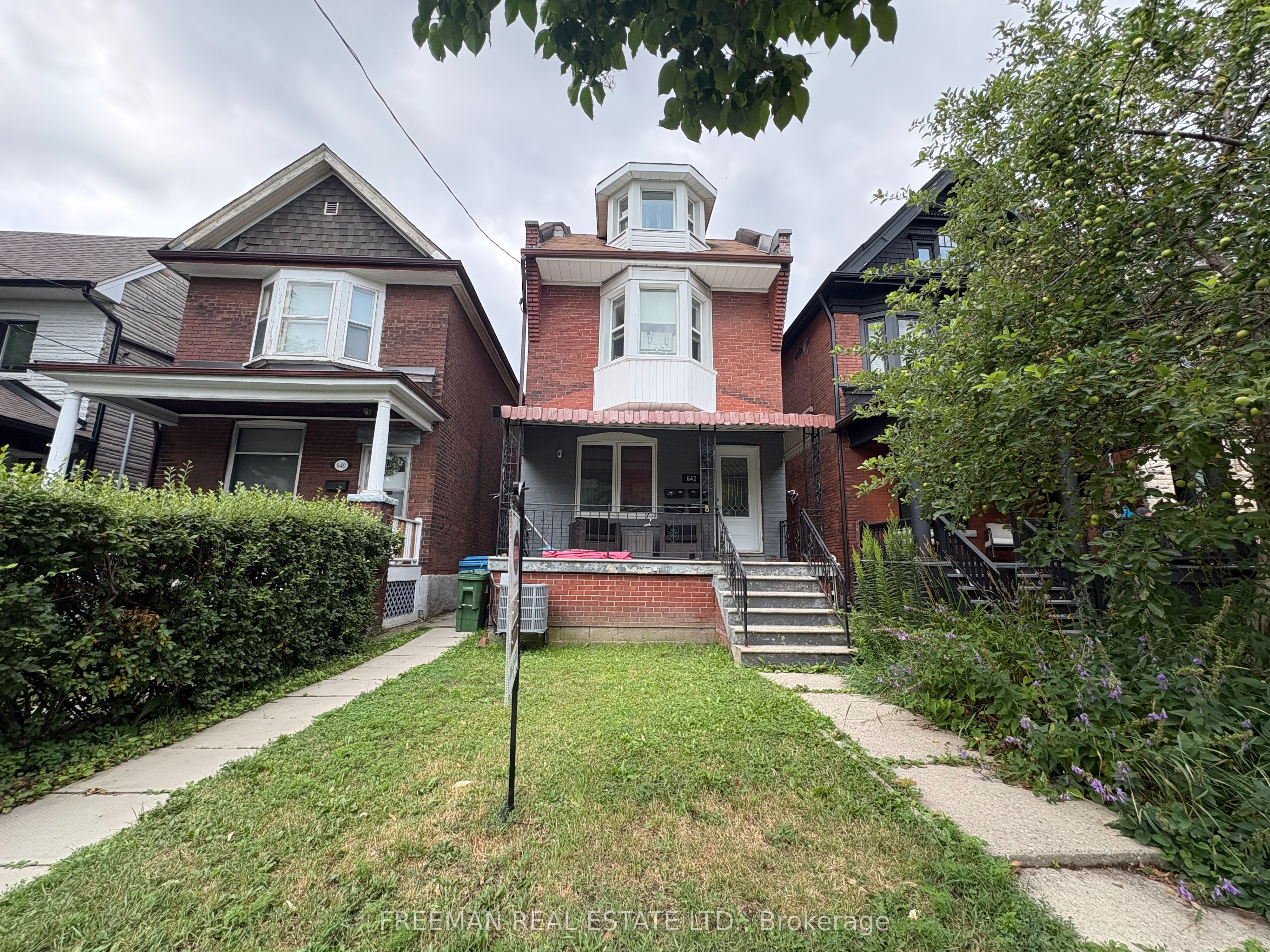 642 Gladstone Avenue Lower Lvl Studio, Toronto, ON M6H 3J4