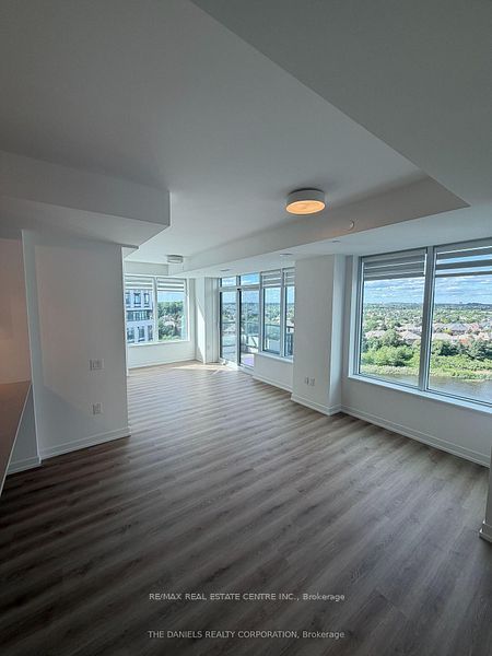 2485 Eglinton Avenue W 906, Mississauga, ON L5M 2T1