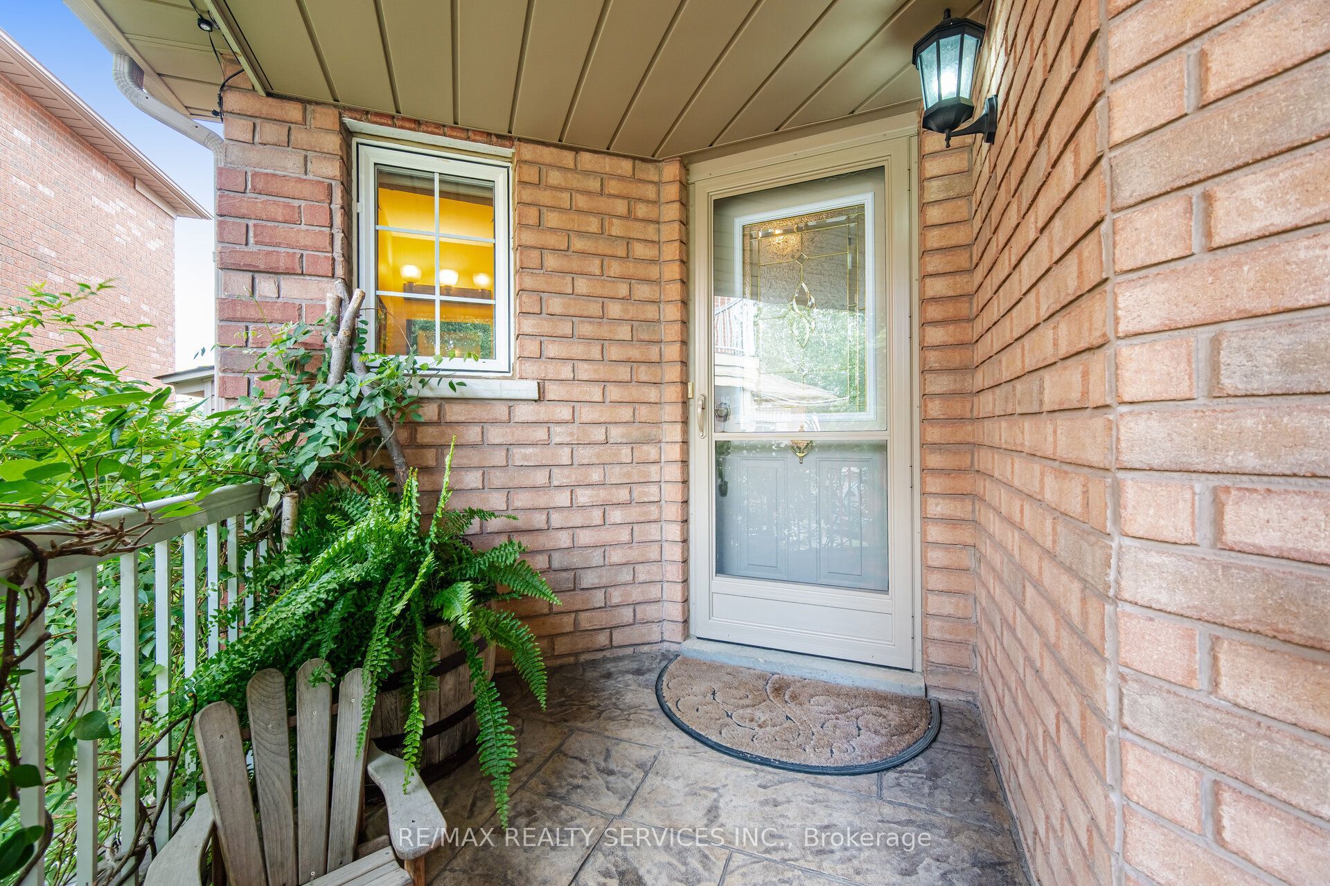 23 Swansea Meadows Drive, Brampton, ON L7A 2C5 photo 3