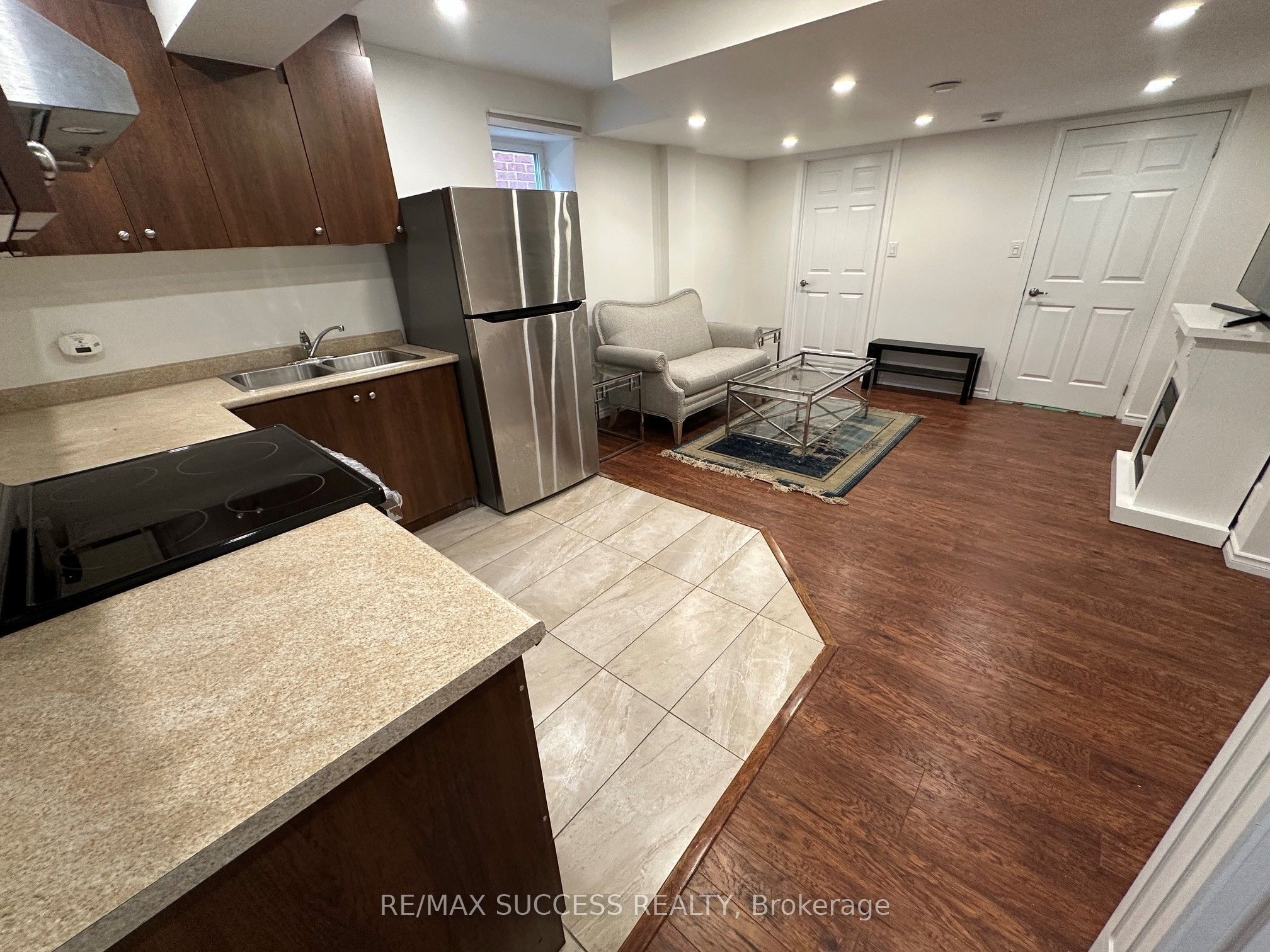 916 Minchin Way Basement, Milton, ON L9T 7T6 photo 5