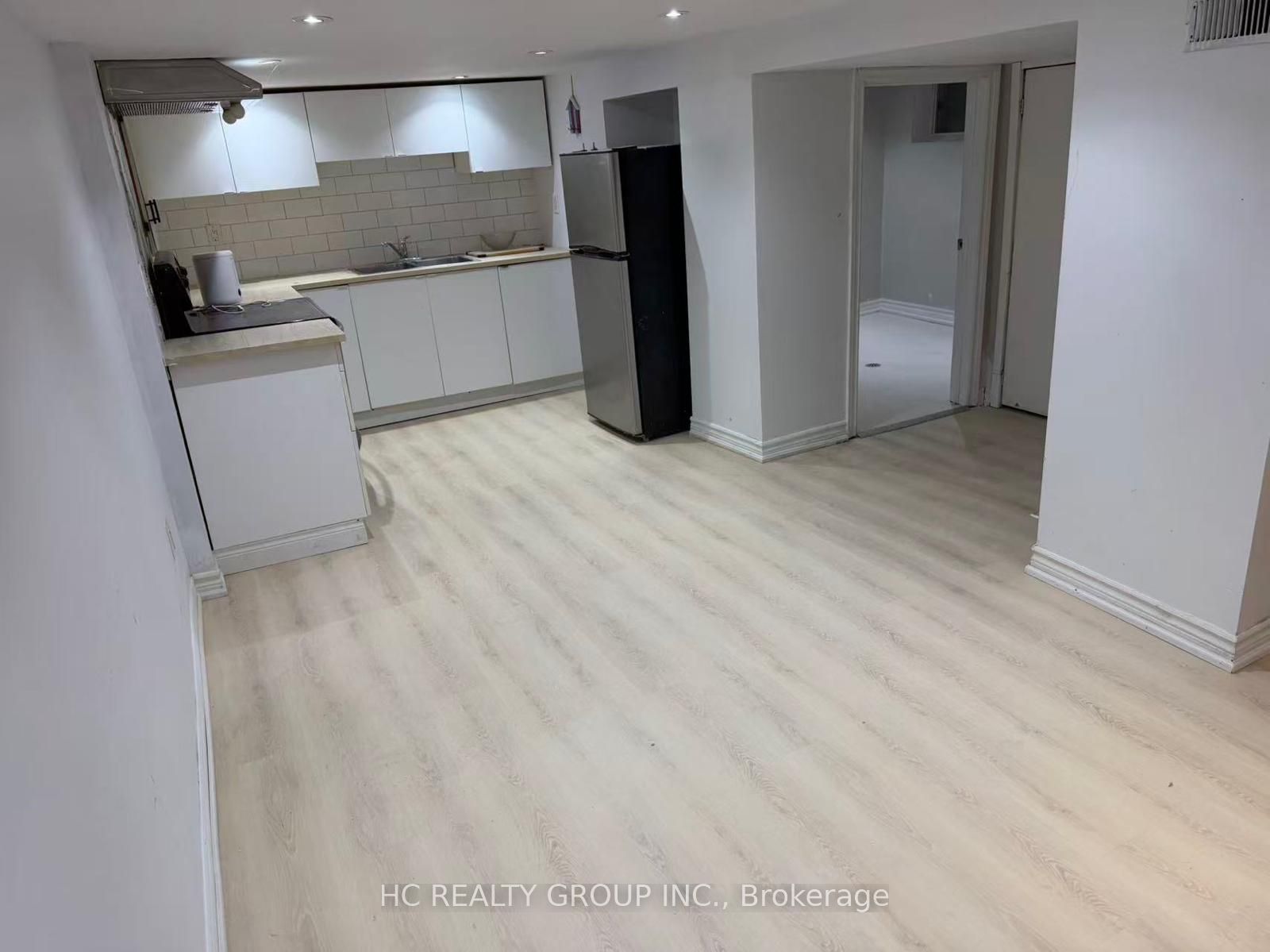 25 Beechwood Avenue Lower, Toronto, ON M6N 4S9