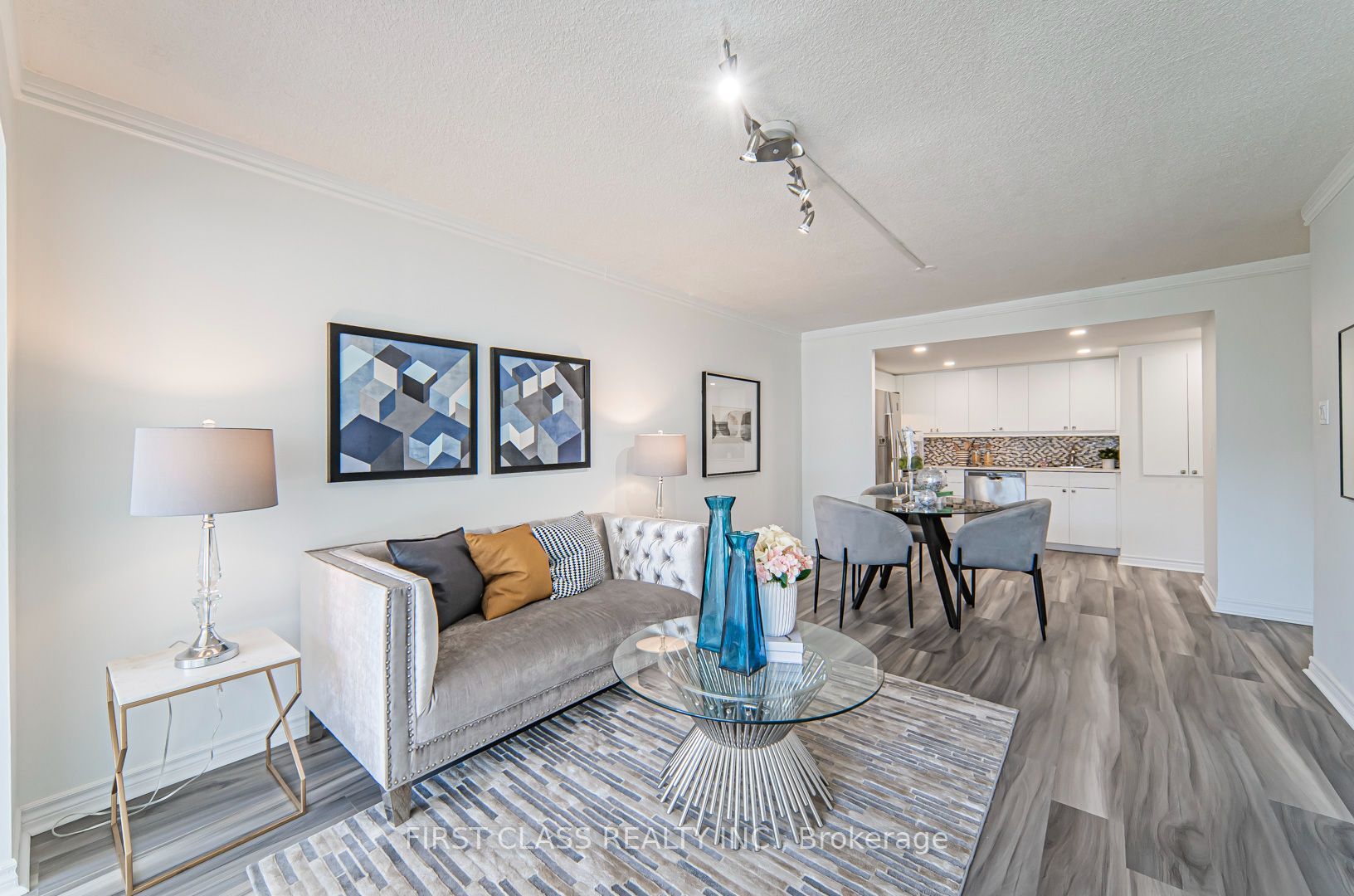 2091 Hurontario Street 810, Mississauga, ON L5A 4E6 photo 5