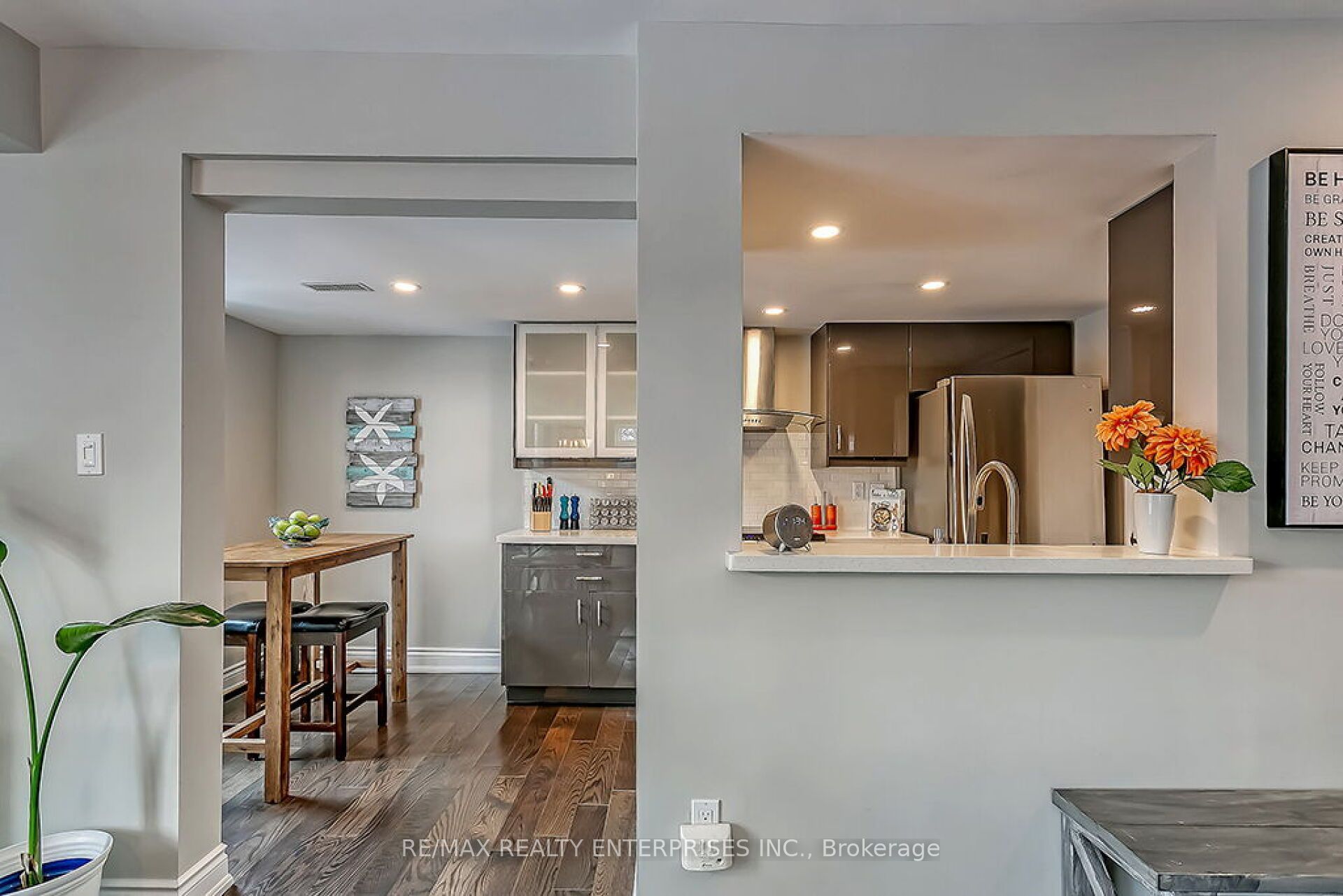 2386 Munn's Avenue Unit E, Oakville, ON L6H 6G9 photo 4