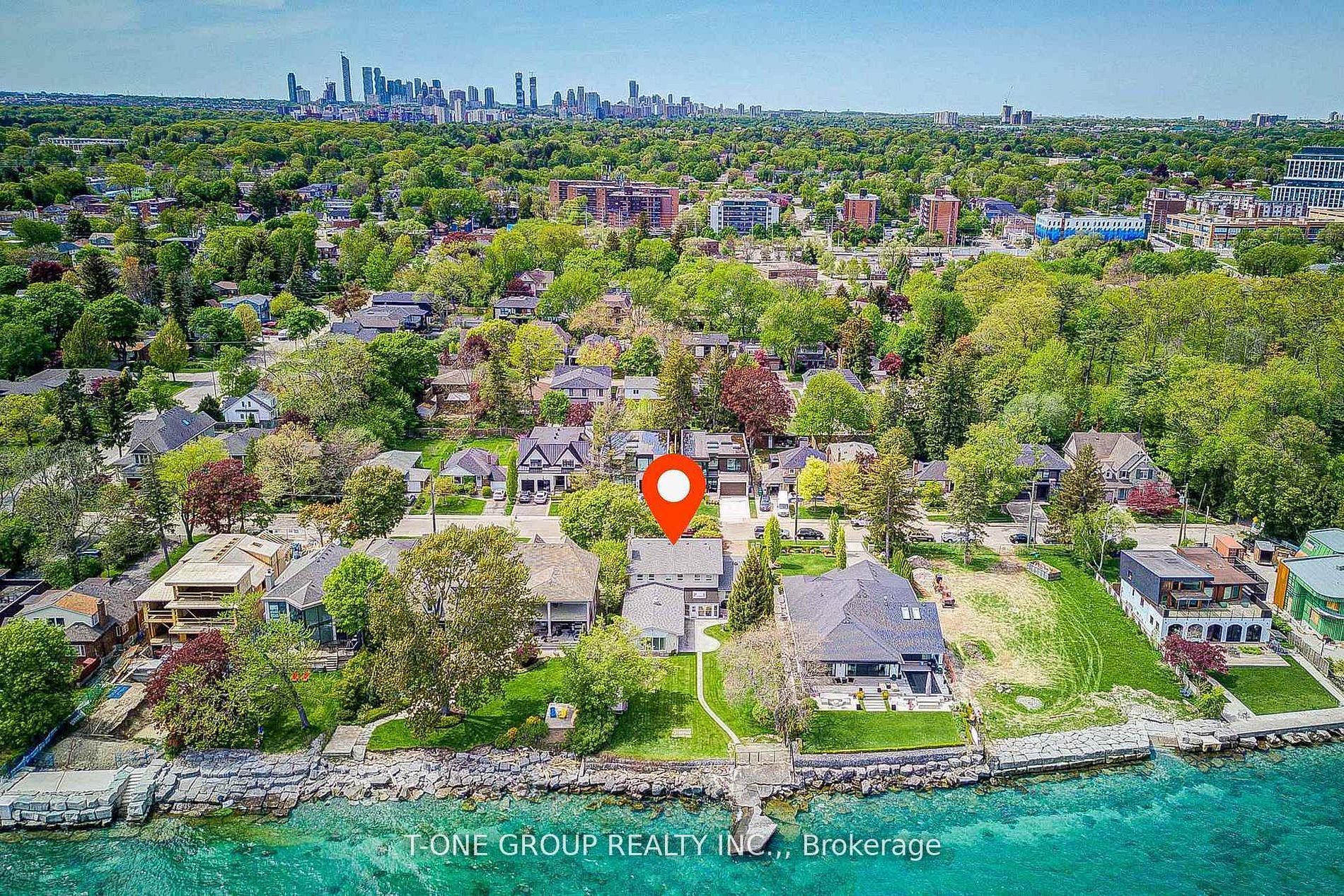 120 Cumberland Drive, Mississauga, ON L5G 3M8 photo 2