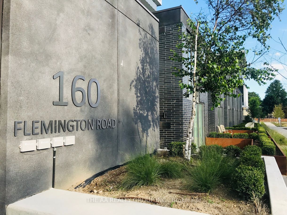 160 Flemington Road 1010, Toronto, ON M6A 2P3 photo 4