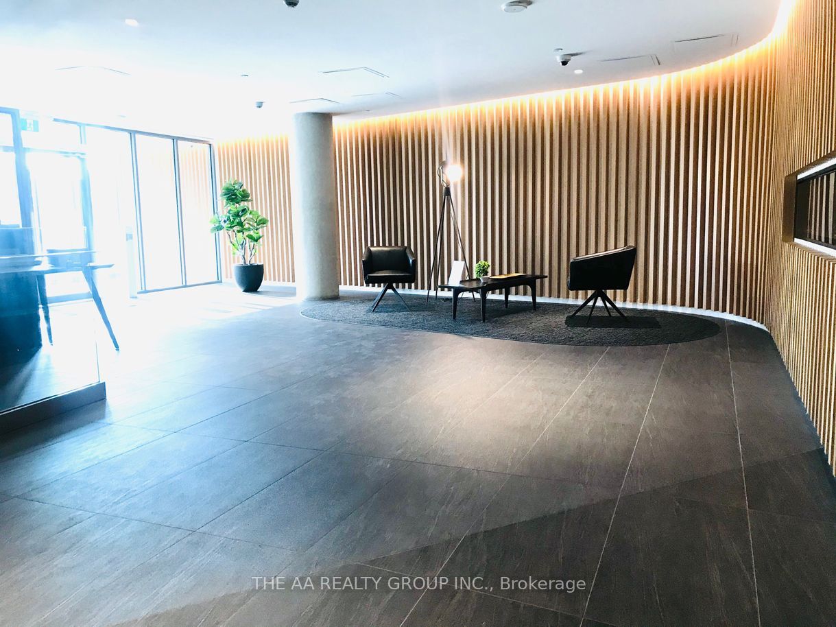 160 Flemington Road 1010, Toronto, ON M6A 2P3 photo 5