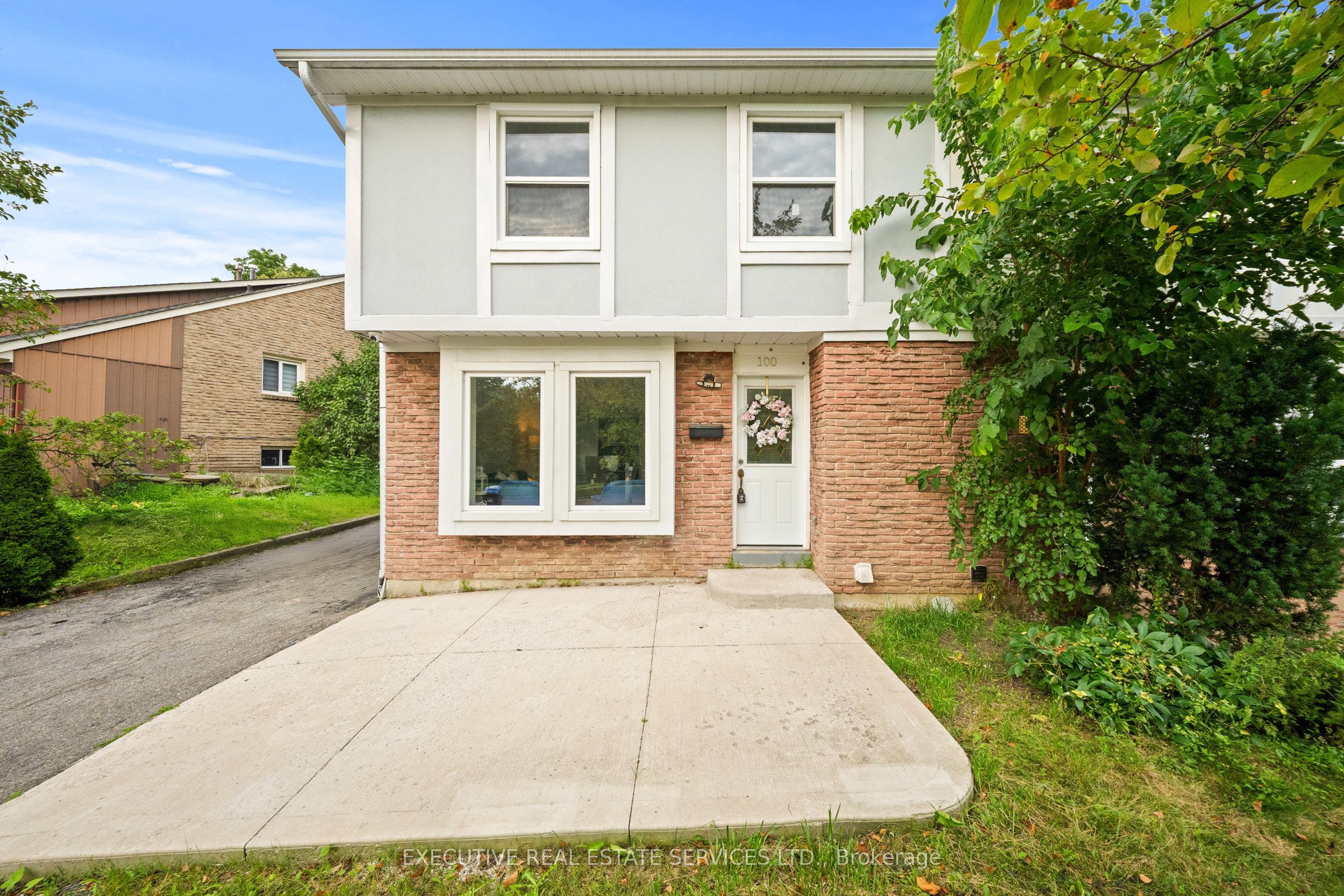 100 Centre Street N, Brampton, ON L6V 2Z3 photo 2