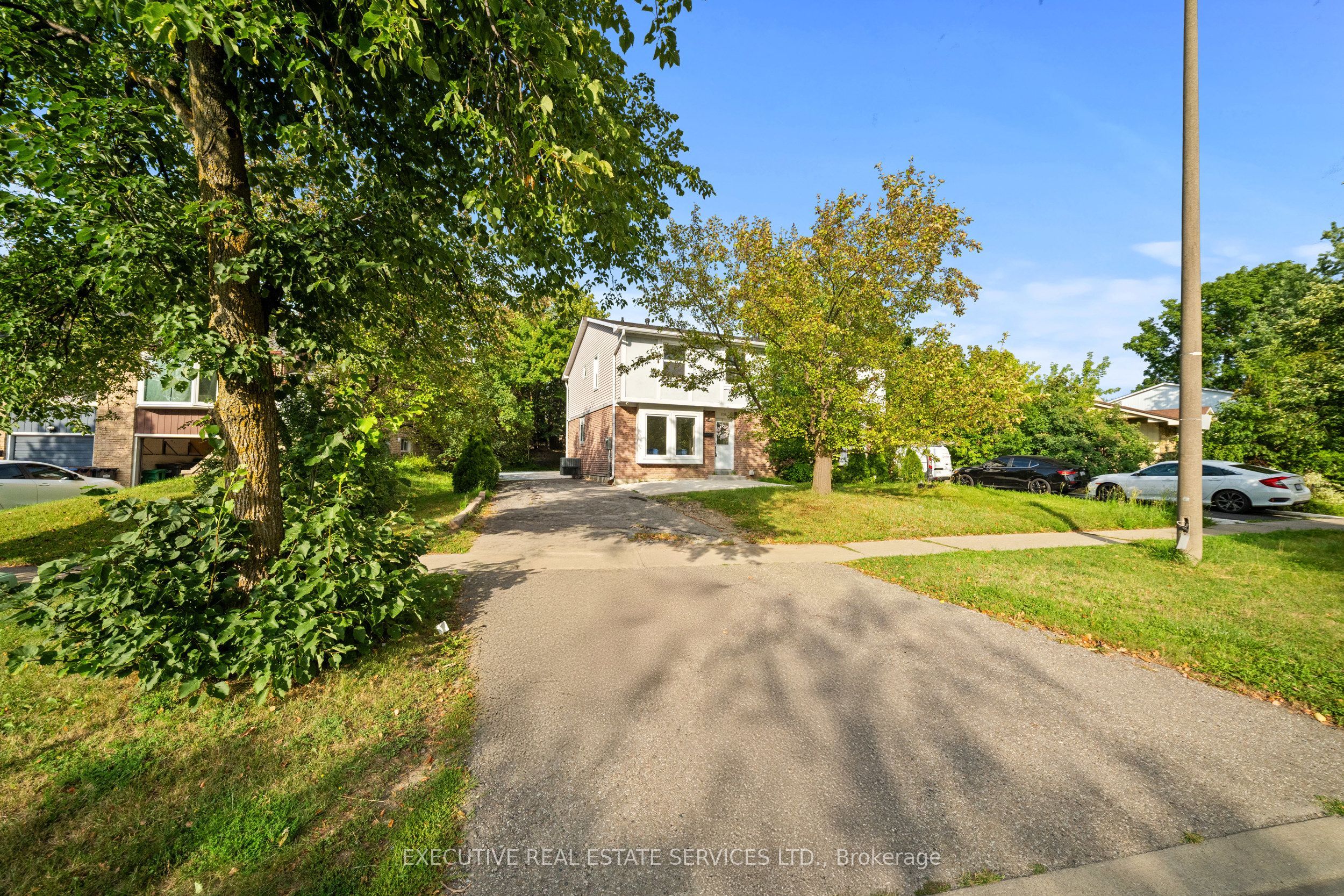 100 Centre Street N, Brampton, ON L6V 2Z3 photo 5