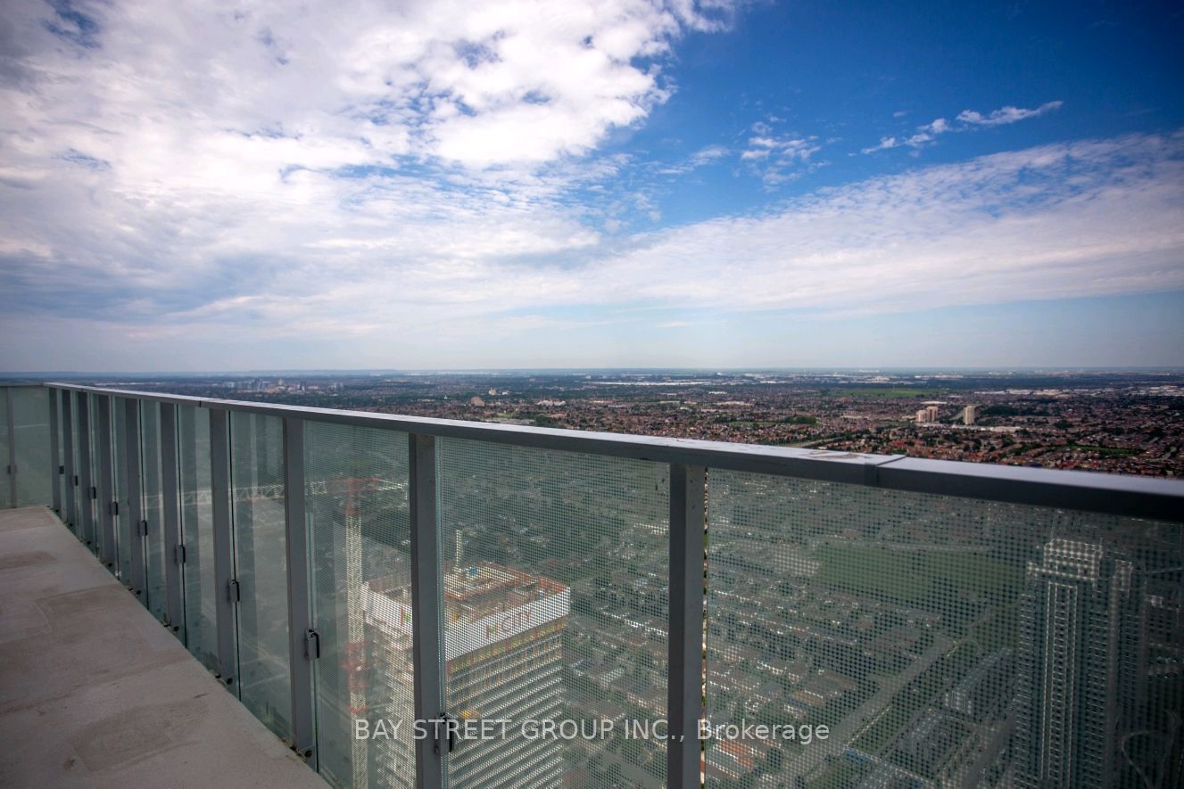 3883 Quartz Road 6013, Mississauga, ON L5B 0M4 photo 2
