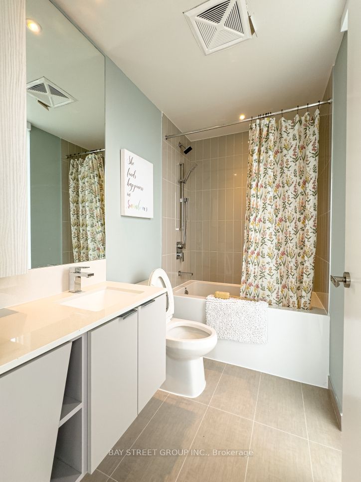 3883 Quartz Road 6013, Mississauga, ON L5B 0M4 photo 5
