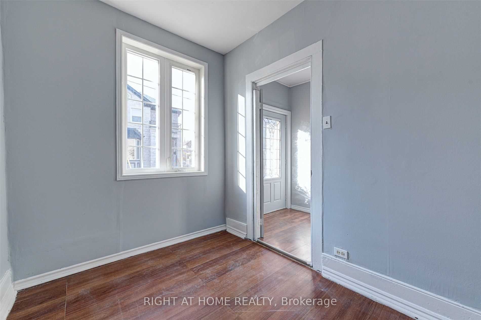 5 William Street Main Fl, Brampton, ON L6V 1L3 photo 3