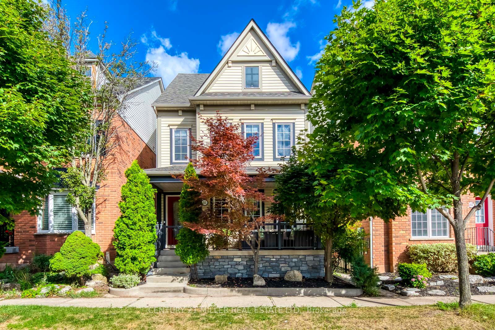 215 ROXTON Road, Oakville, ON L6H 6M9 photo 2
