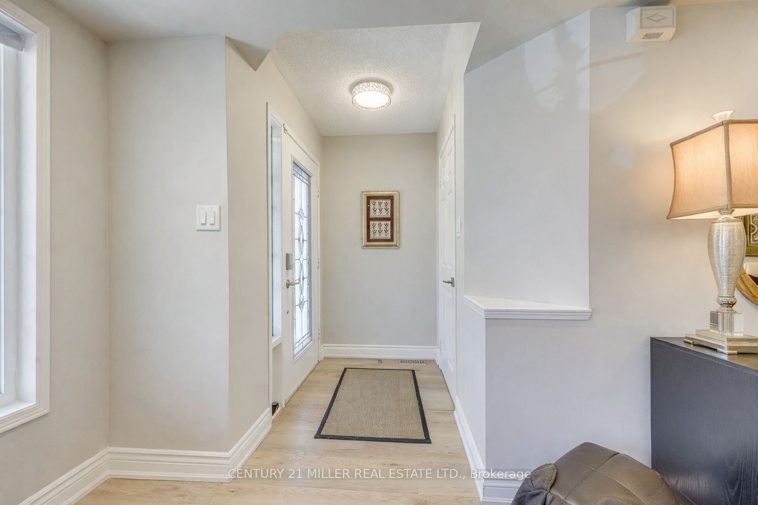 215 ROXTON Road, Oakville, ON L6H 6M9 photo 3