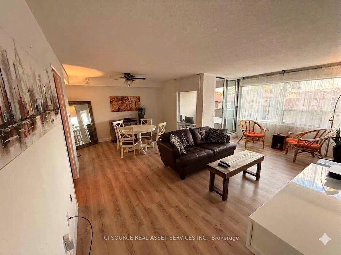 475 The West Mall 310, Toronto, ON M9C 4Z3 photo 2