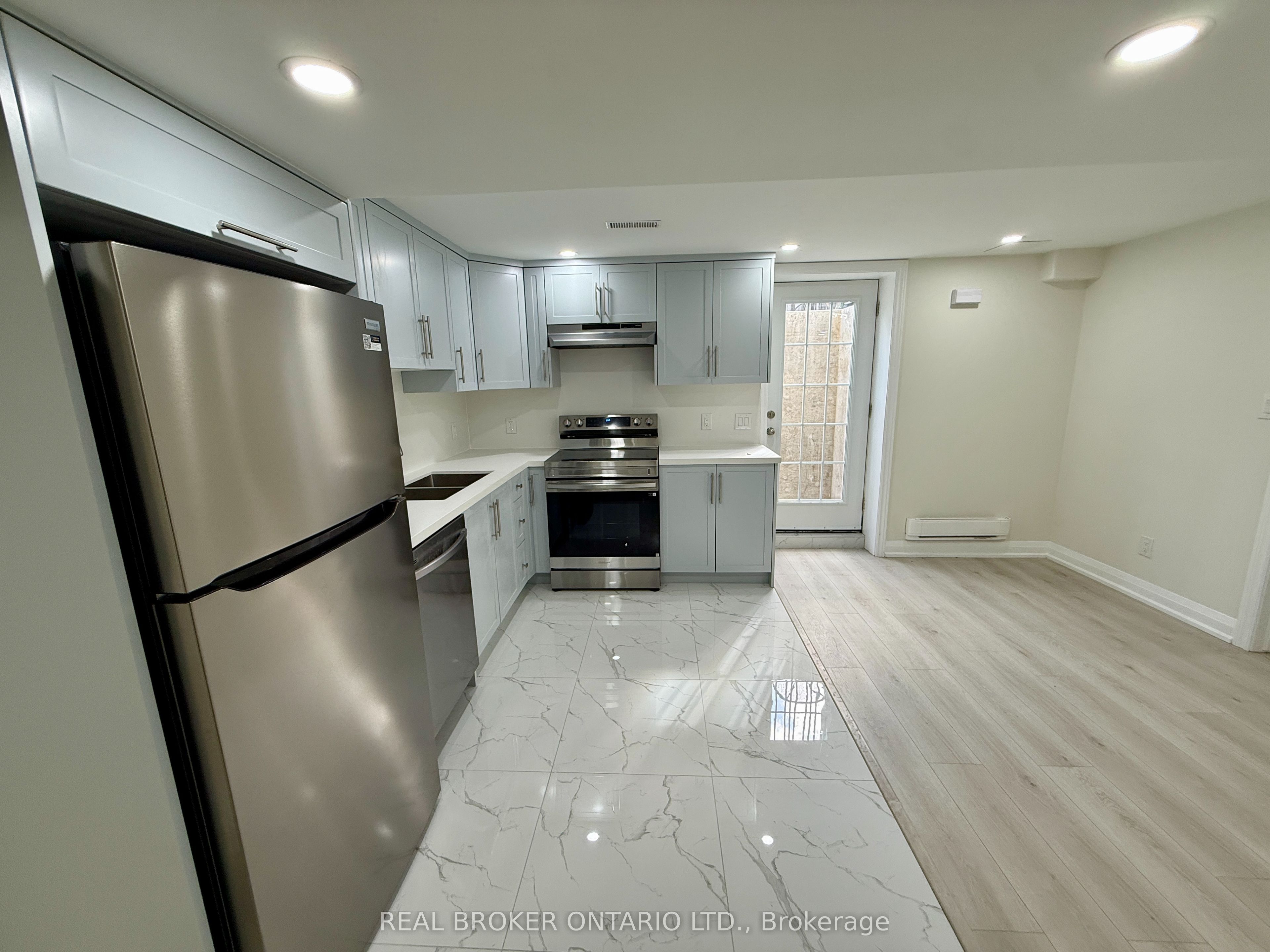 42 Sunnyview Road Bsmt, Brampton, ON L7A 3E4 photo 4