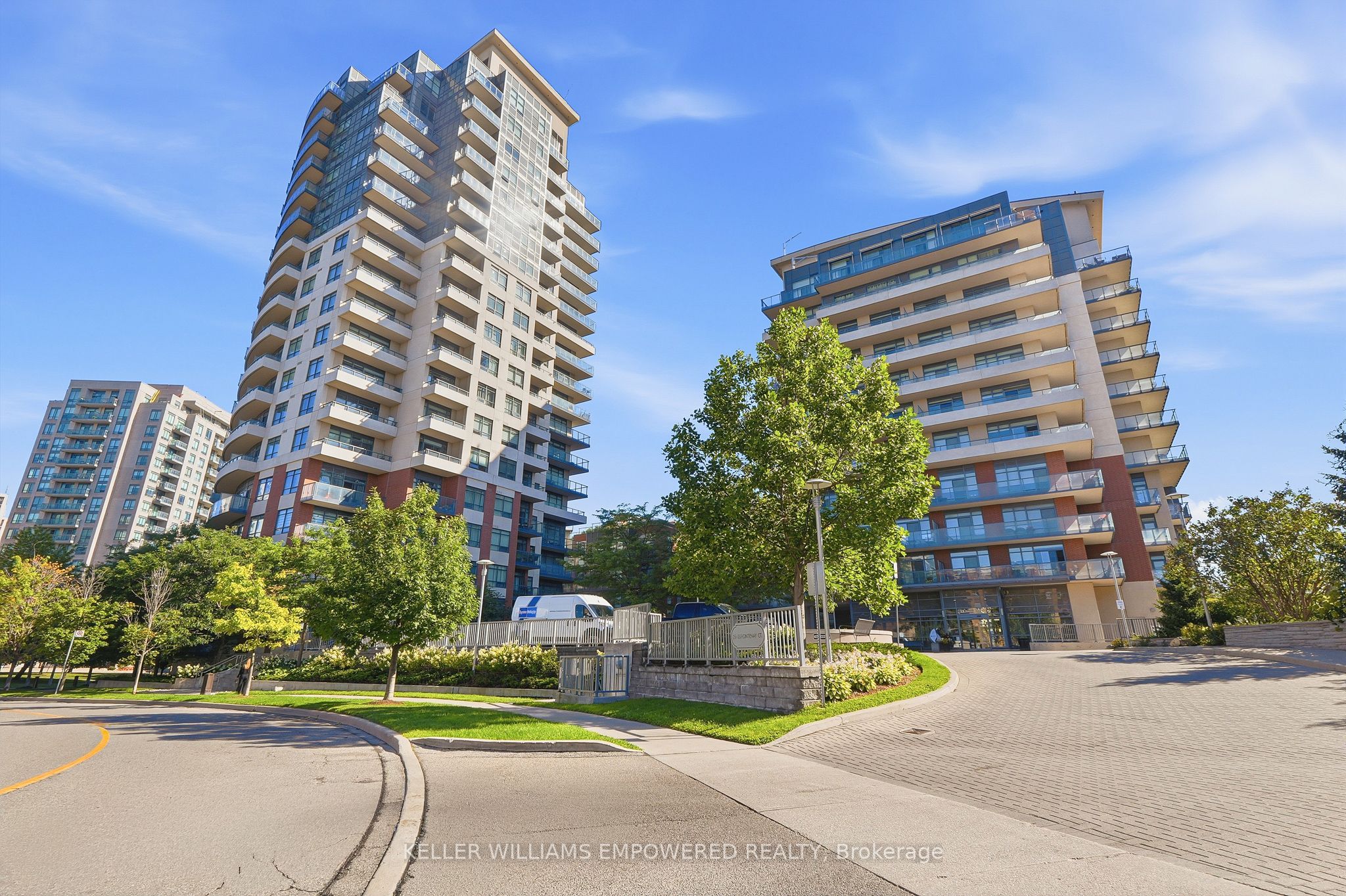 25 Fontenay Court 1104, Toronto, ON M9A 0C4 photo 2