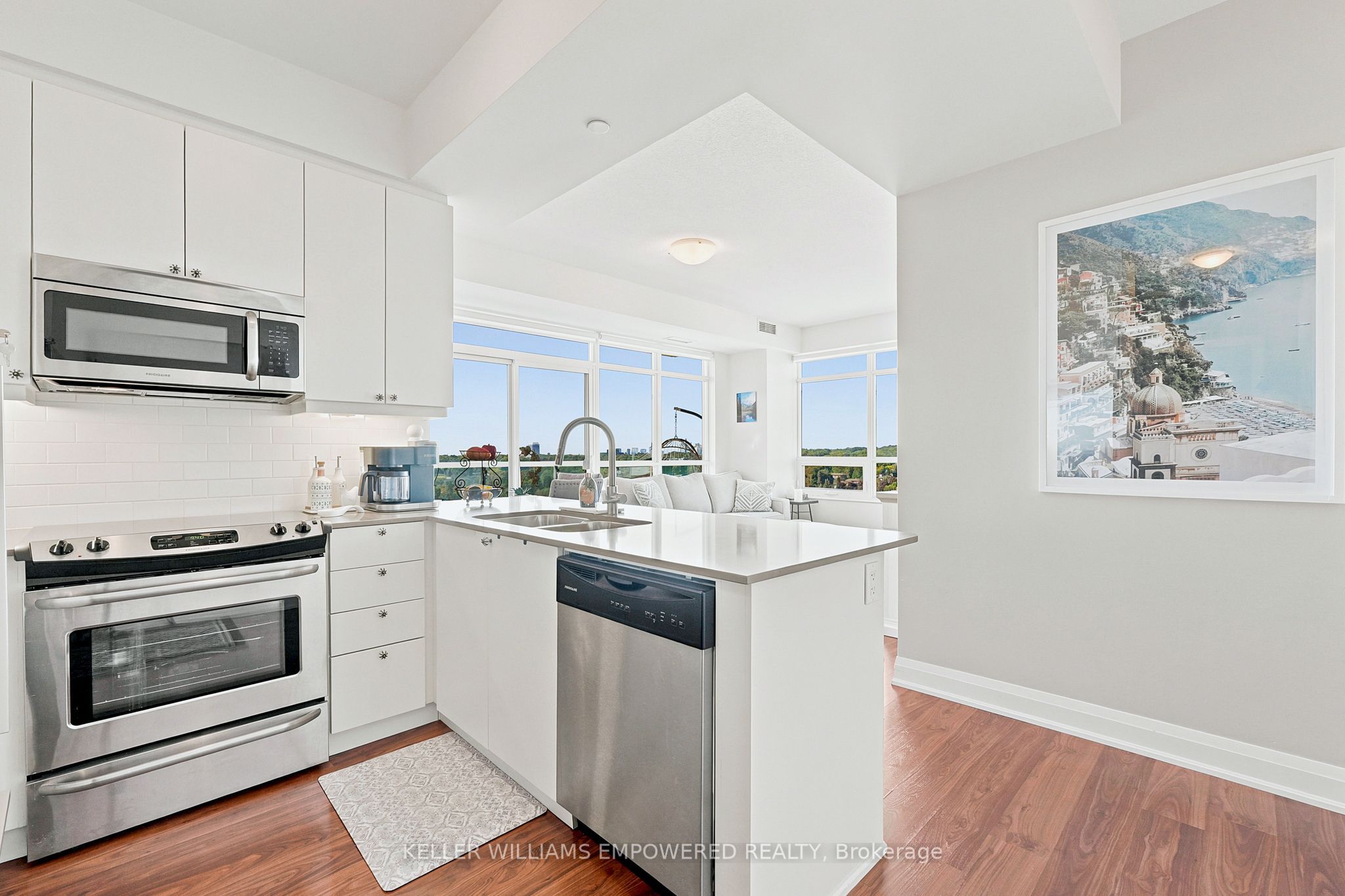 25 Fontenay Court 1104, Toronto, ON M9A 0C4 photo 3