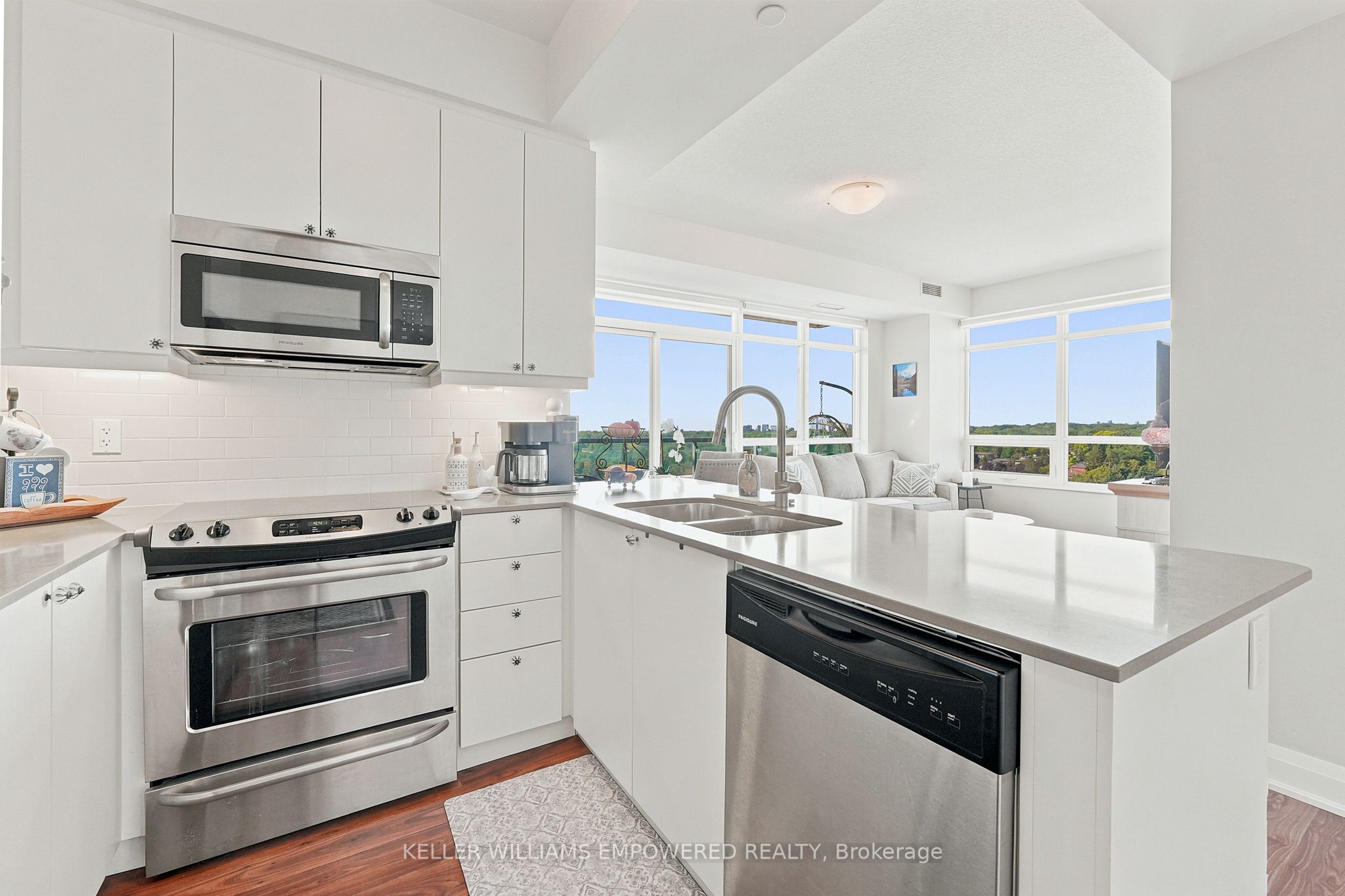 25 Fontenay Court 1104, Toronto, ON M9A 0C4 photo 5
