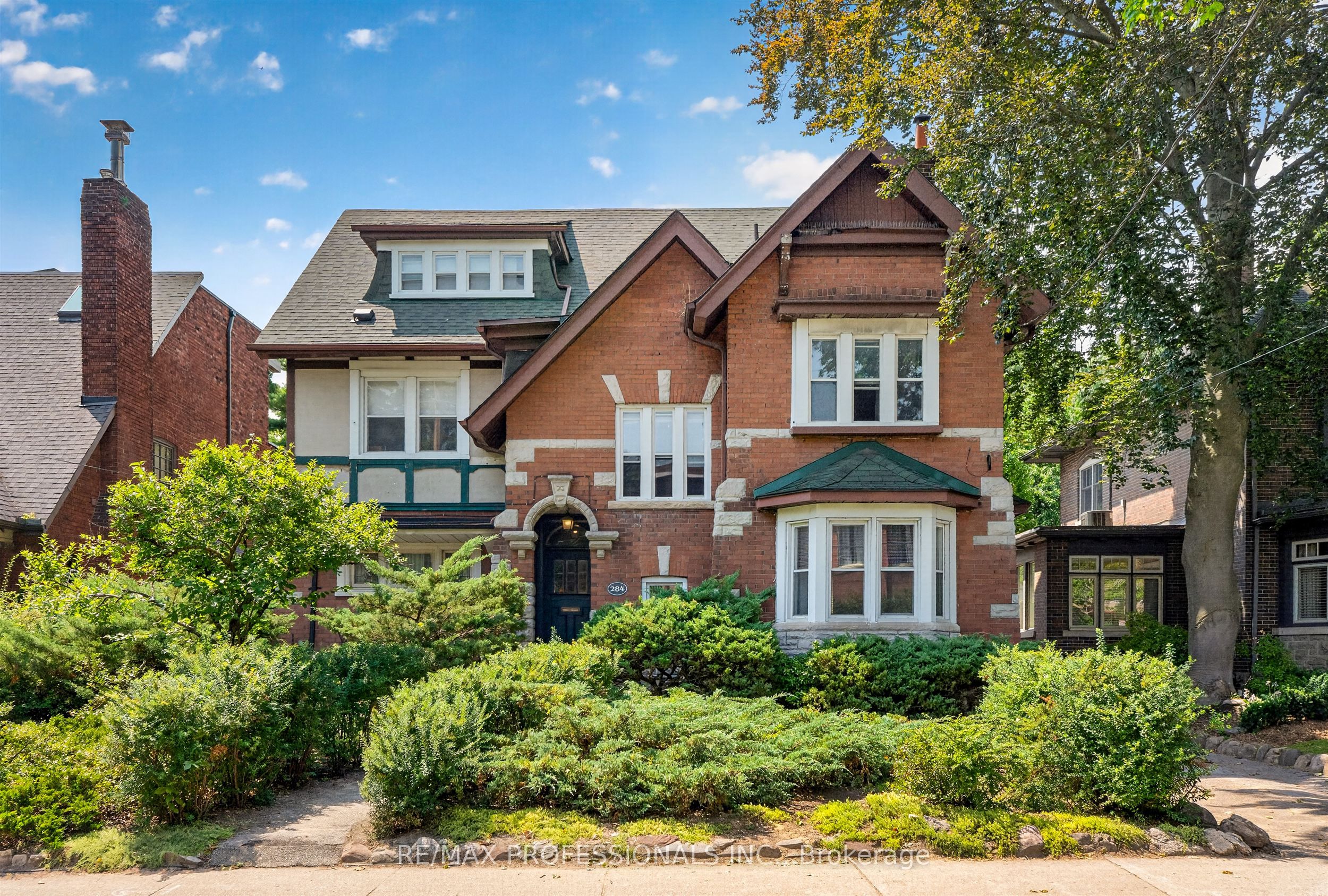 284 Indian Road, Toronto, ON M6R 2X2 photo 5