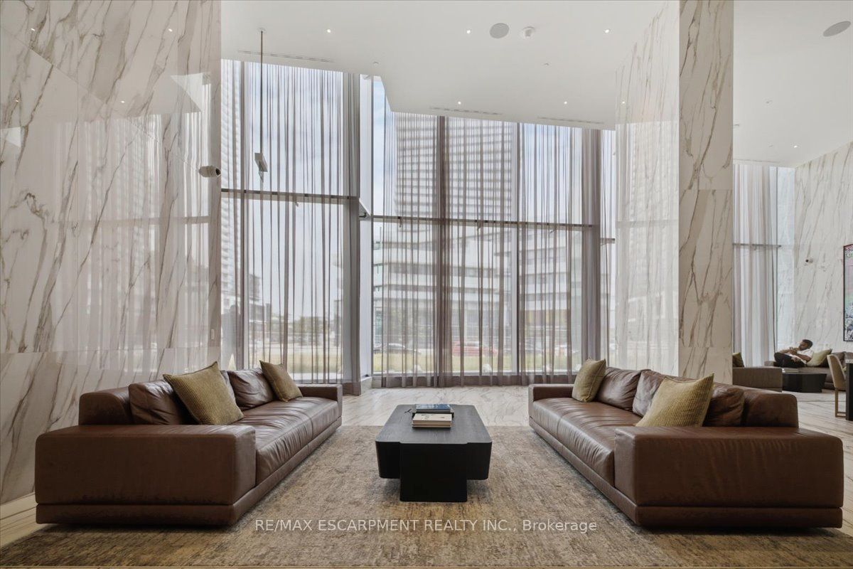 448 Burnhamthorpe Road W 514, Mississauga, ON L5B 0R4 photo 5