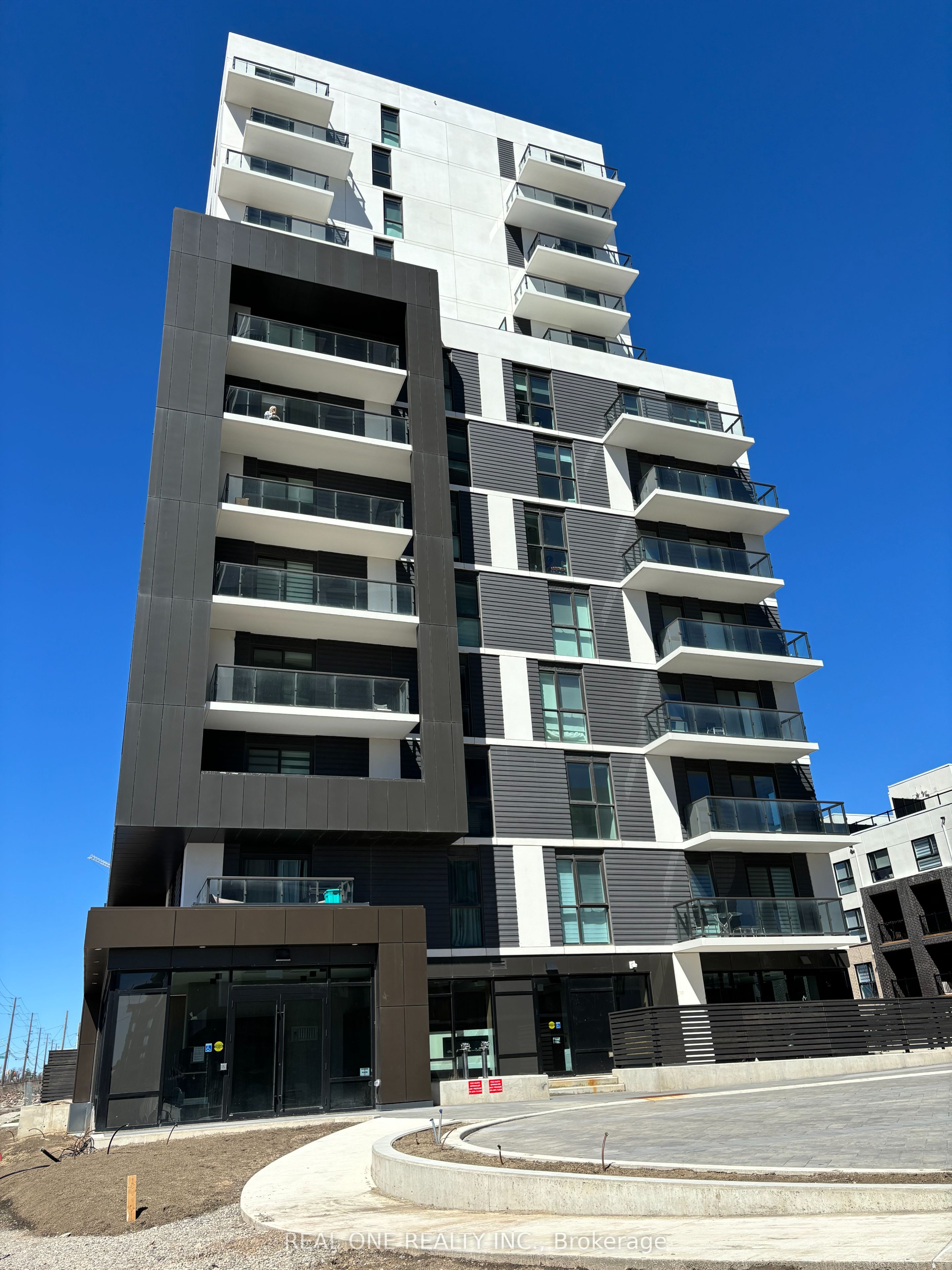 335 Wheat Boom Drive 211, Oakville, ON L6H 7X5