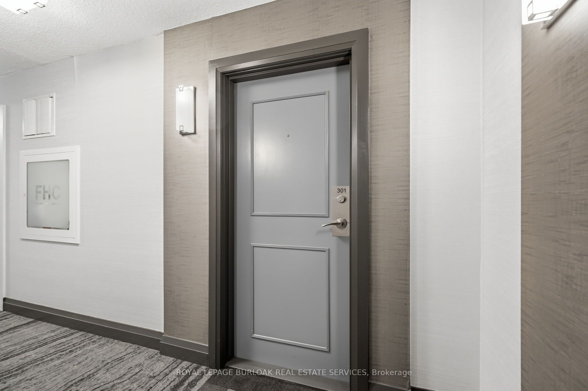 1150 Parkwest Place 301, Mississauga, ON L5E 3K4 photo 4