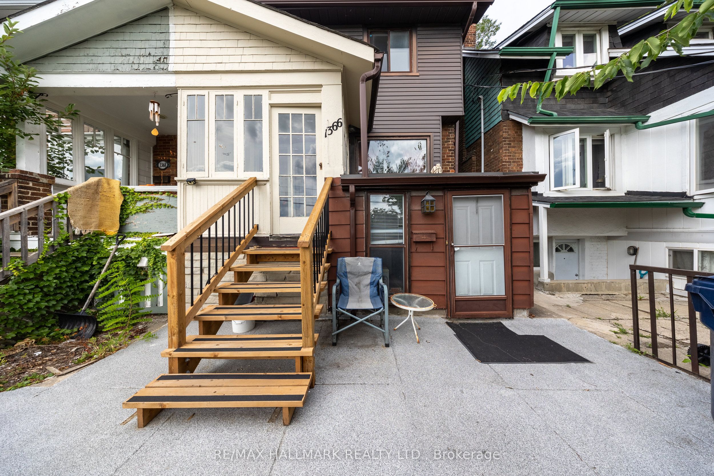 1366 Davenport Road Upper, Toronto, ON M6H 2G9 photo 2