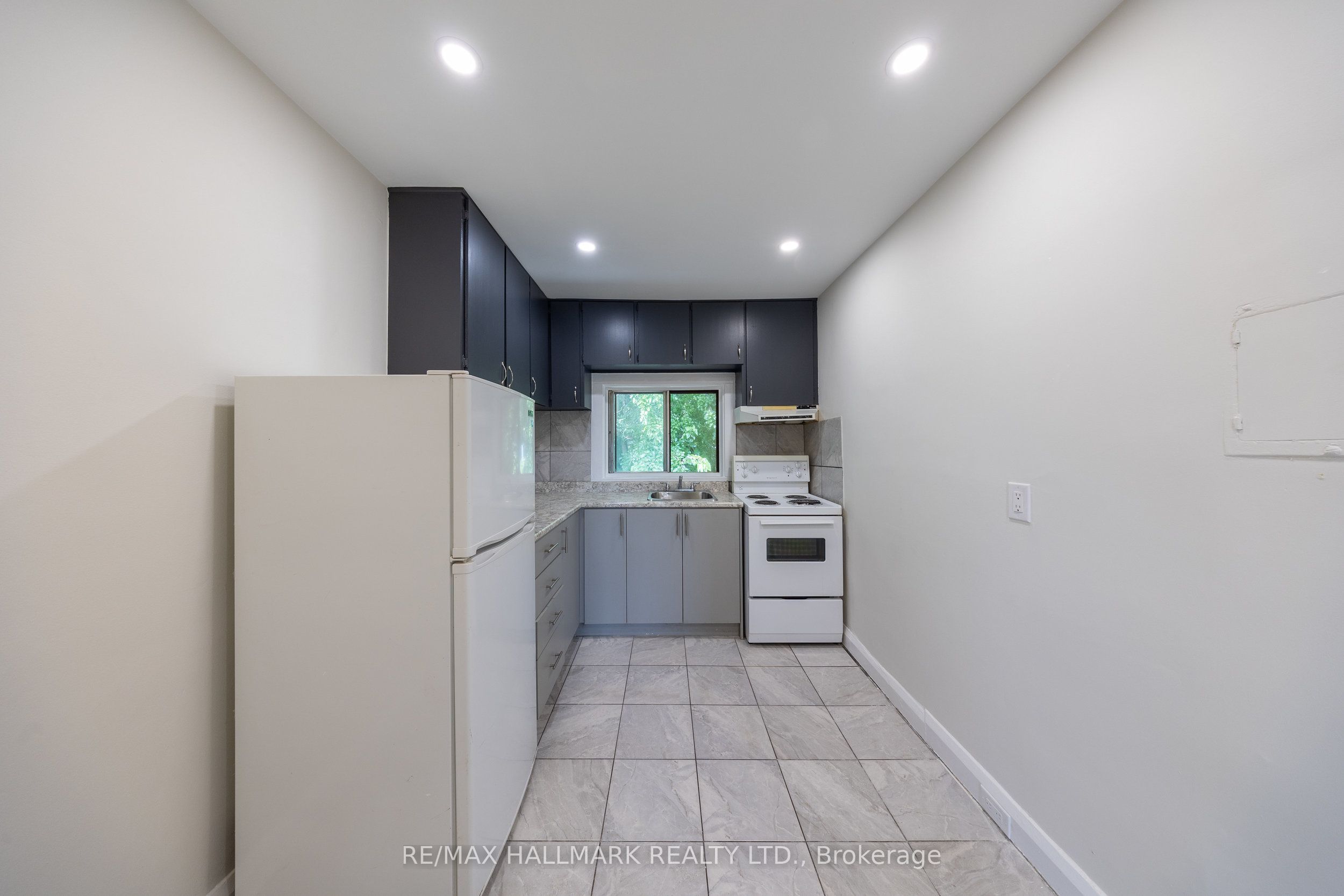 1366 Davenport Road Upper, Toronto, ON M6H 2G9 photo 4