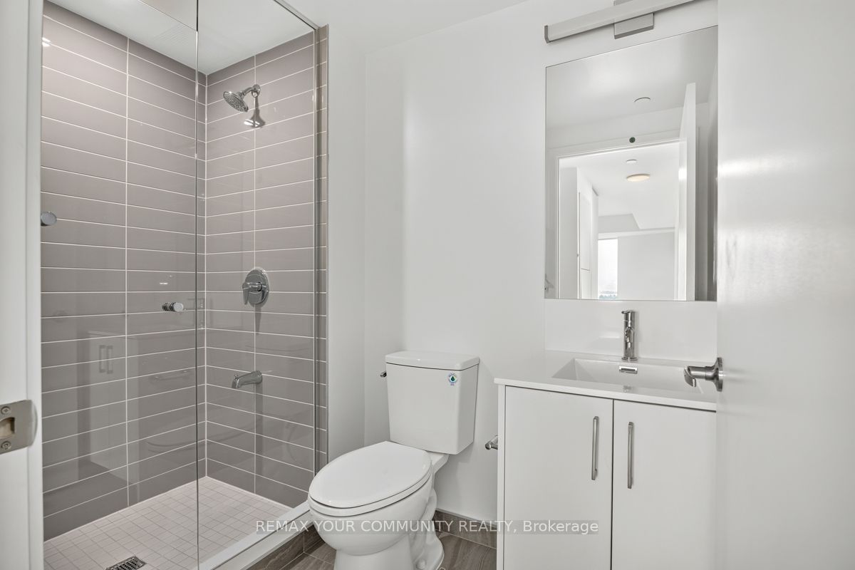 4010 Eglinton Avenue W 1504, Toronto, ON M9A 0G5 photo 4