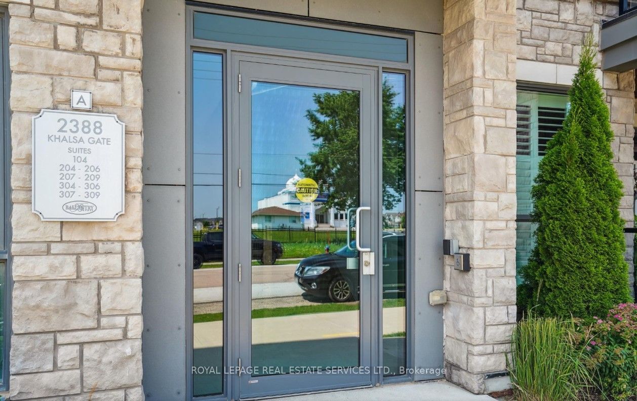 2388 Khalsa Gate 308, Oakville, ON L6M 1P5 photo 3