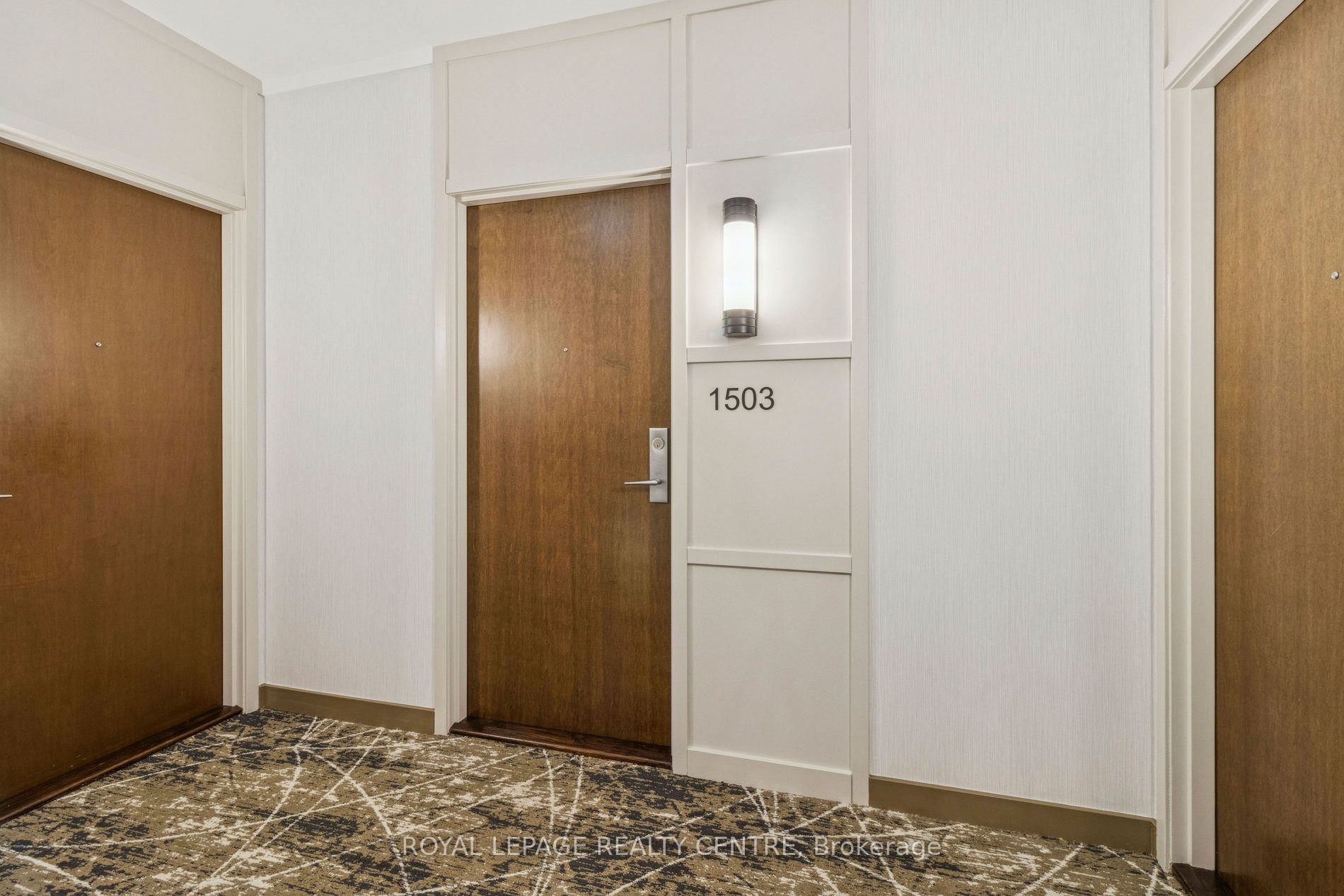 1055 Southdown Road 1503, Mississauga, ON L5J 0A3 photo 5