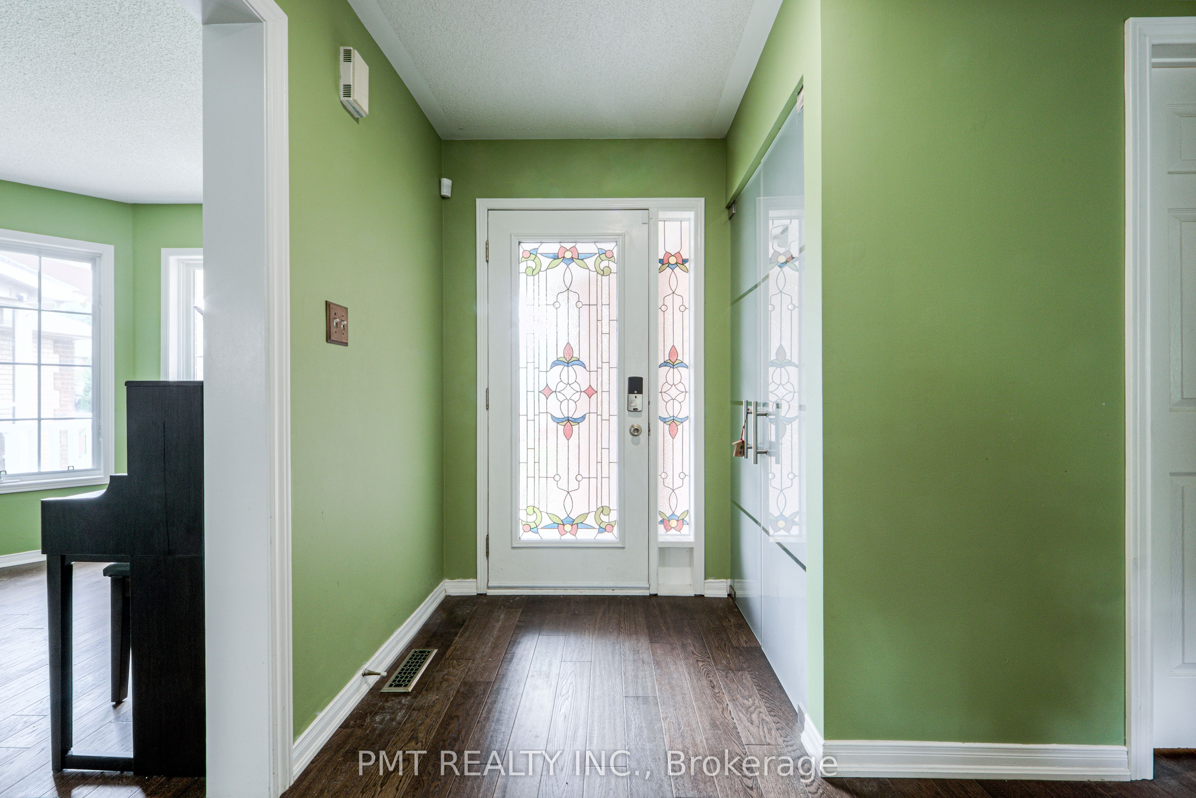 6364 Alderwood Trail, Mississauga, ON L5N 6X1 photo 3
