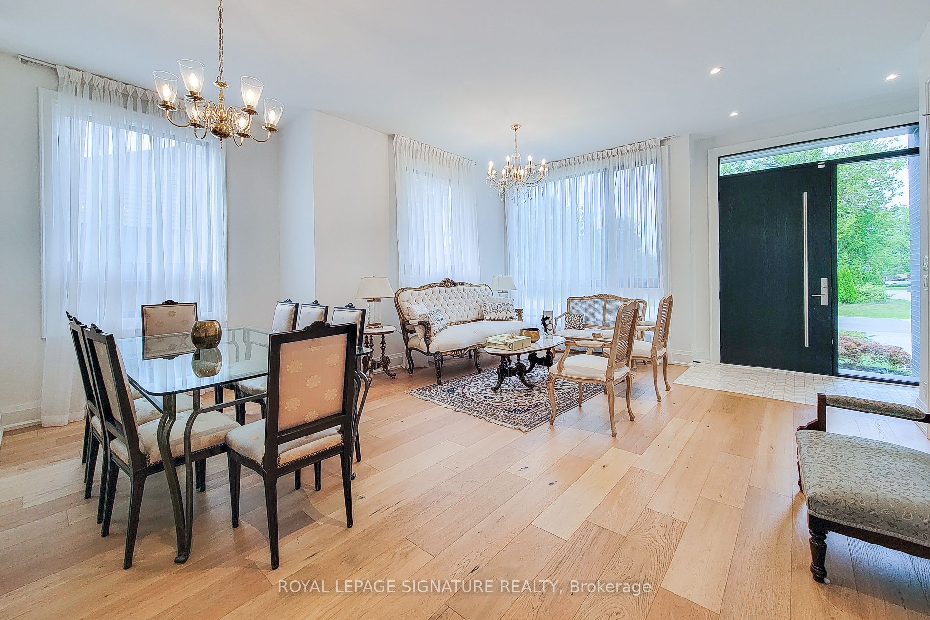 518 Sherin Drive, Oakville, ON L6L 4J8 photo 2