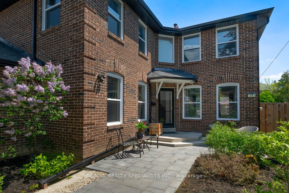 77 Leander Street, Brampton, ON L6S 3N5 photo 2