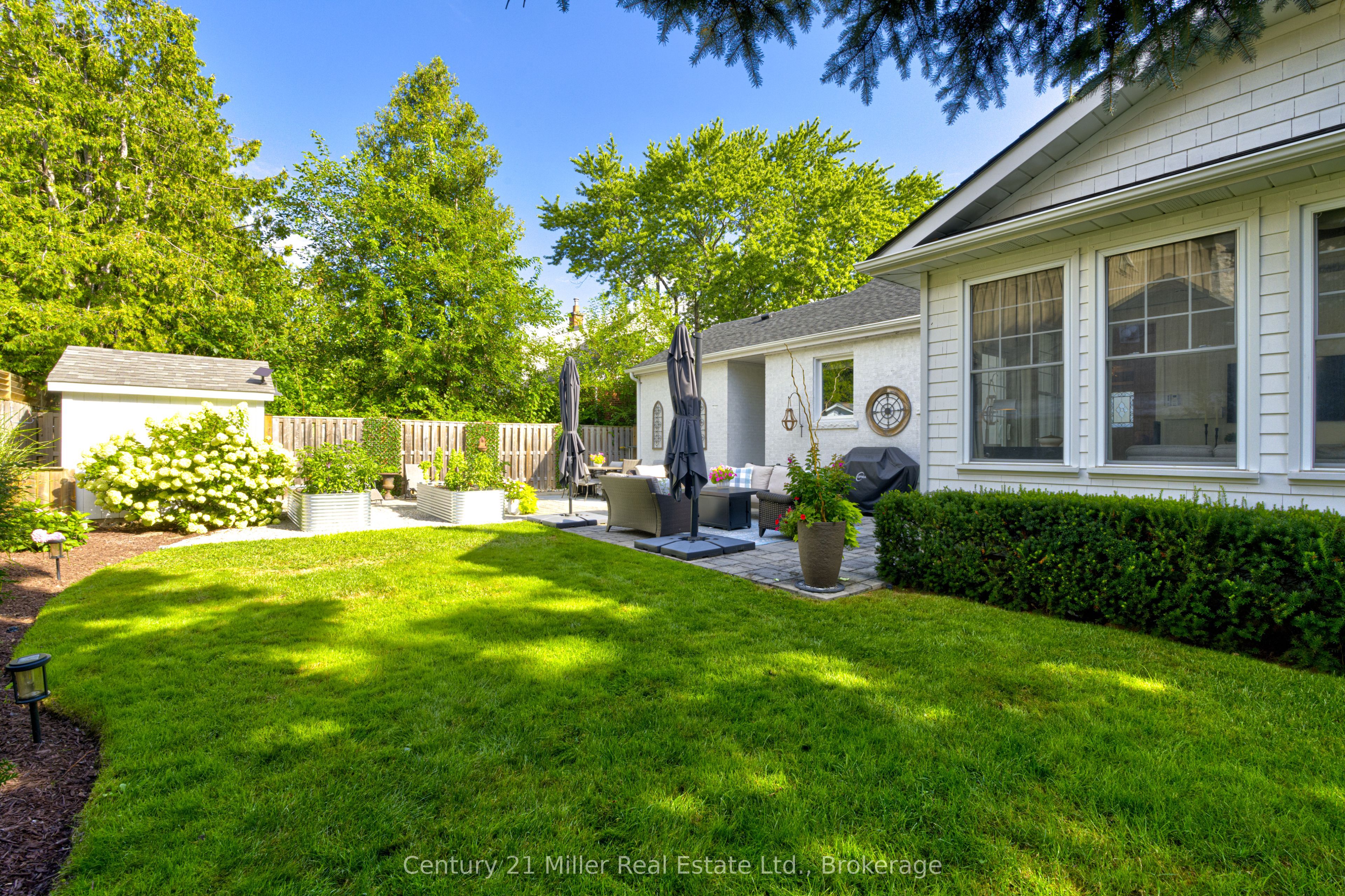 934 Danforth Avenue, Burlington, ON L7T 1S8 photo 3