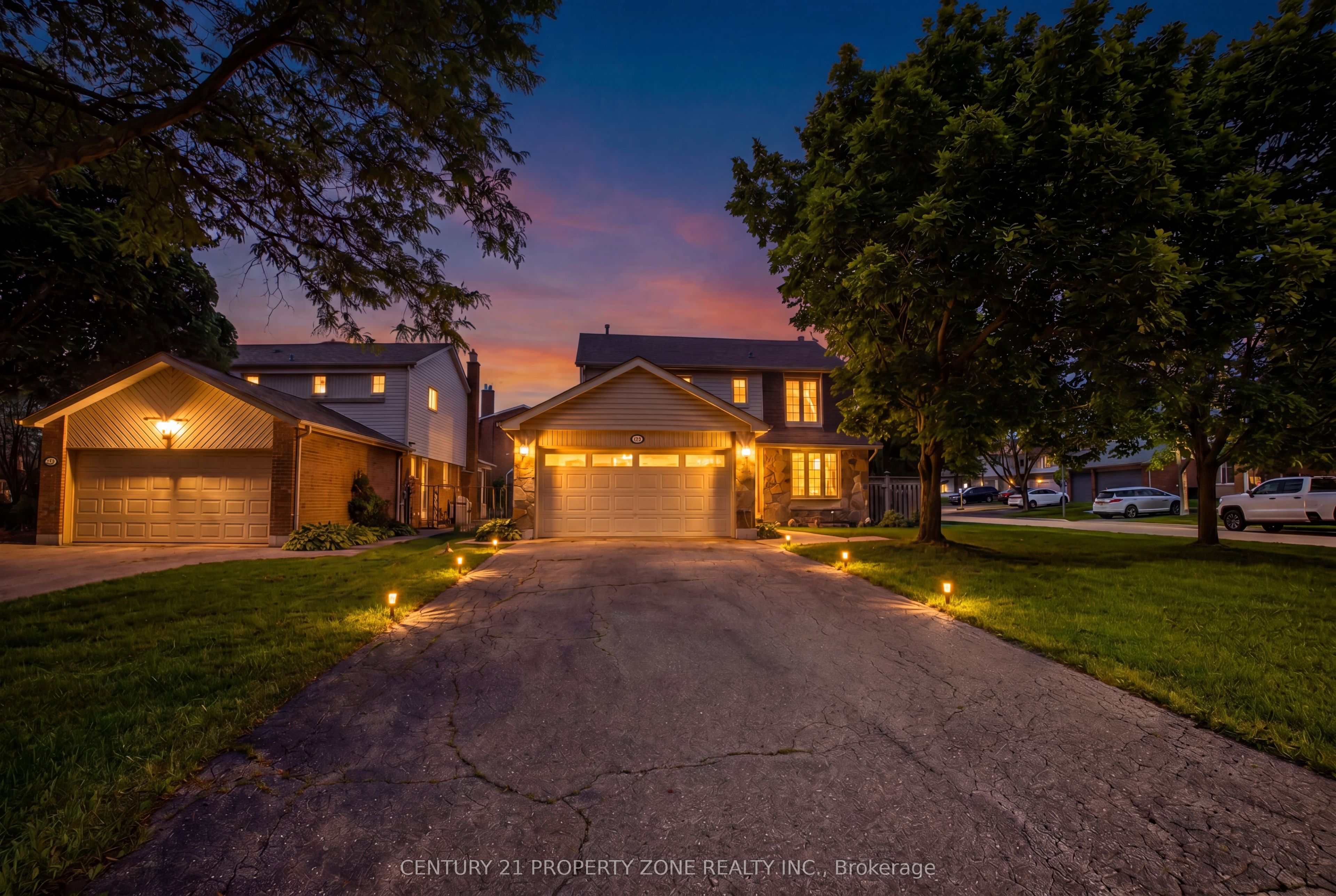 27 Madrid Crescent N, Brampton, ON L6S 2X5 photo 3