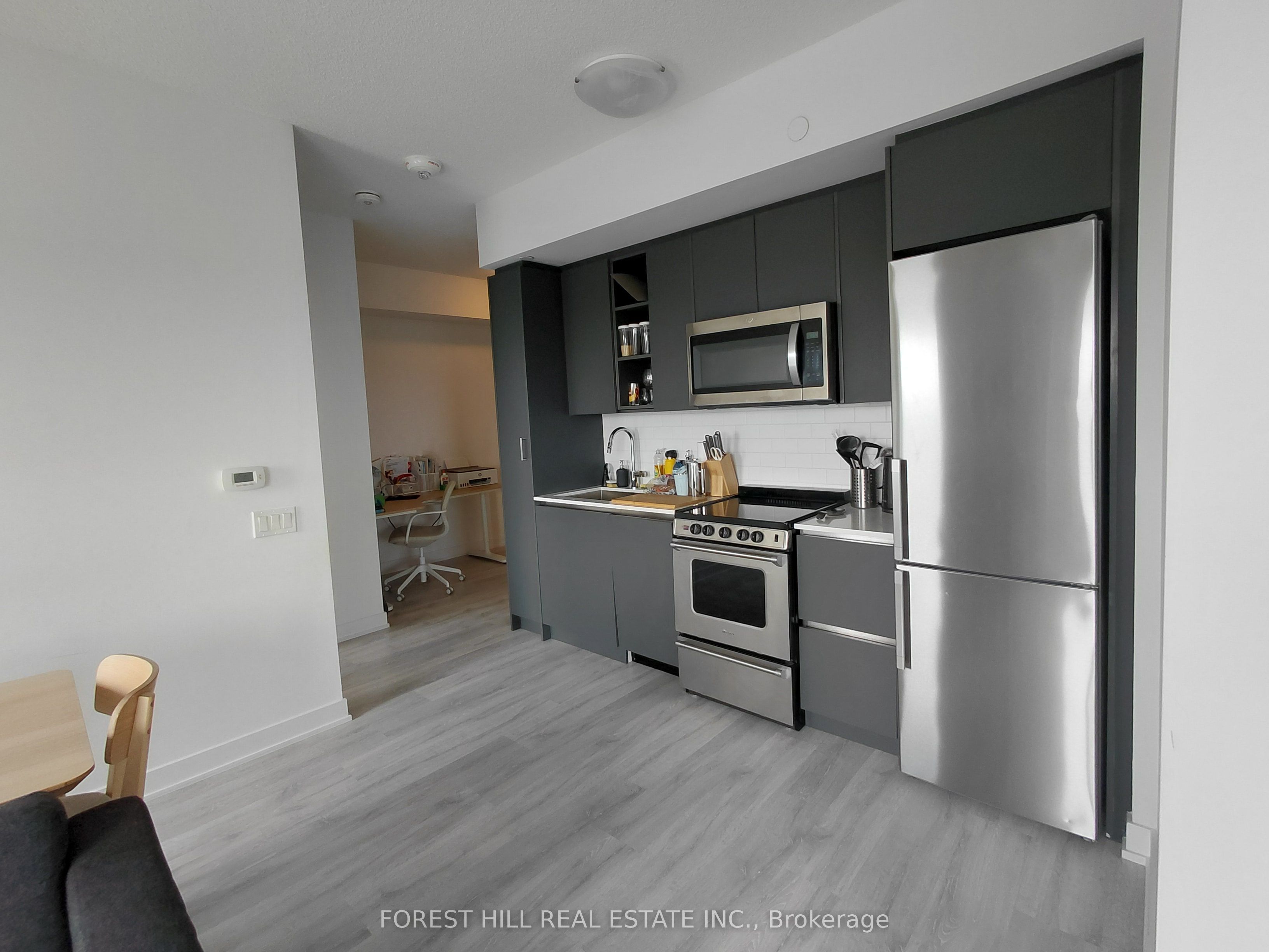 251 Manitoba Street 2108, Toronto, ON M8Y 4G9