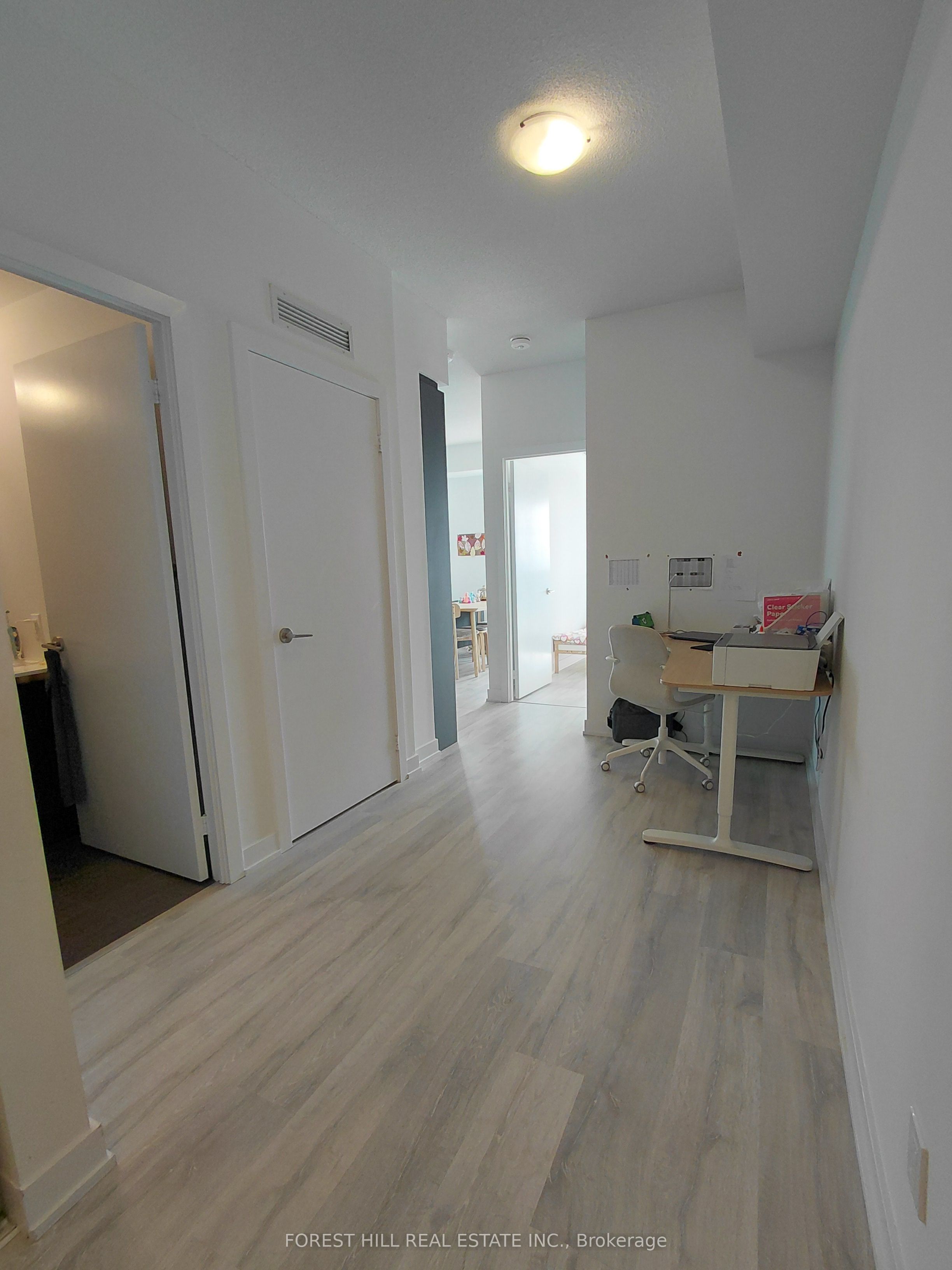 251 Manitoba Street 2108, Toronto, ON M8Y 4G9 photo 3