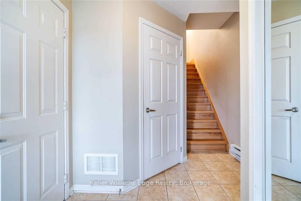 3115 Stornoway Circle, Oakville, ON L6M 5H9 photo 3
