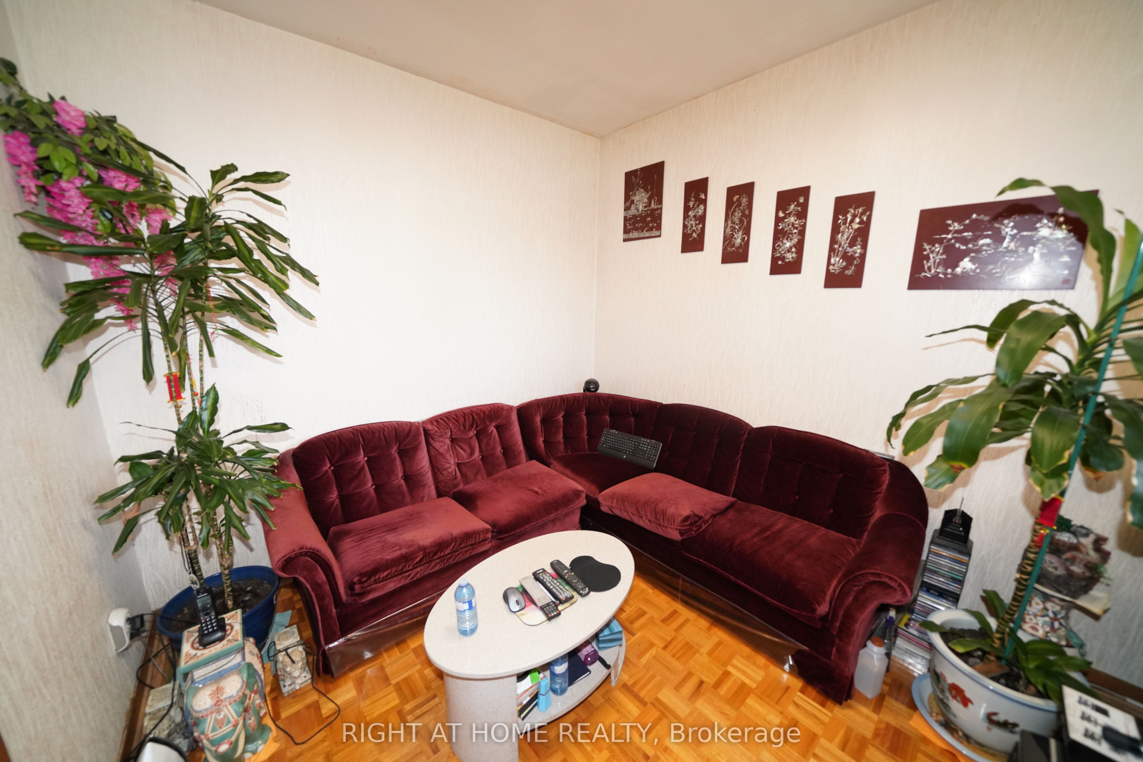 65 Salem Avenue, Toronto, ON M6H 3C2 photo 3
