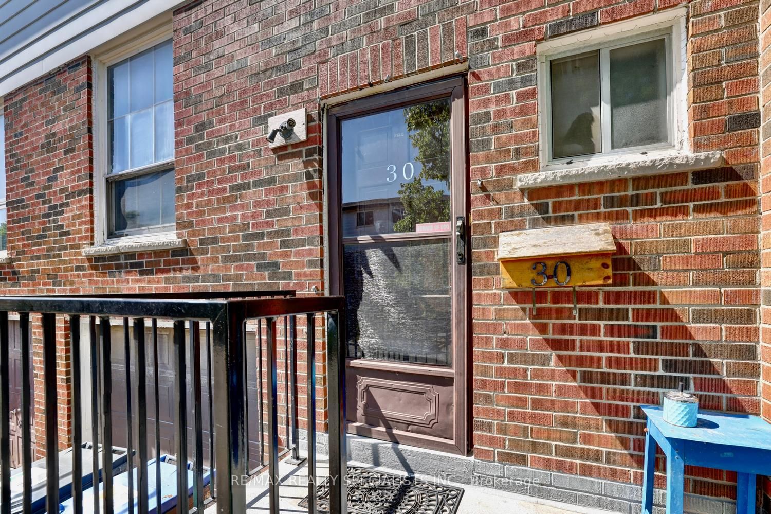 2445 Homelands Drive 30, Mississauga, ON L5K 2C6 photo 4