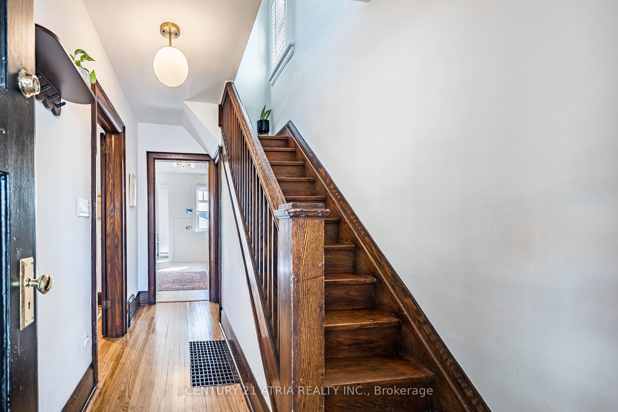 59 Fifth Street, Toronto, ON M8V 2Z1 photo 4