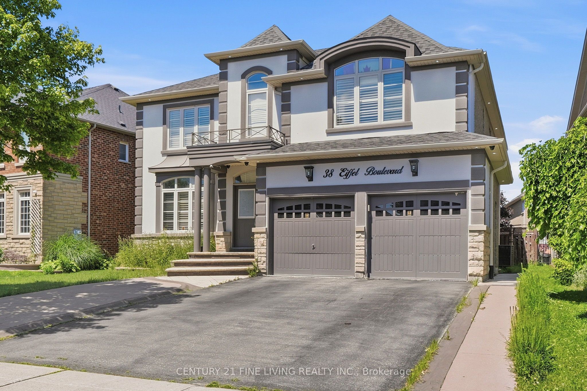 38 EIFFEL Boulevard, Brampton, ON L6P 1W3 photo 2