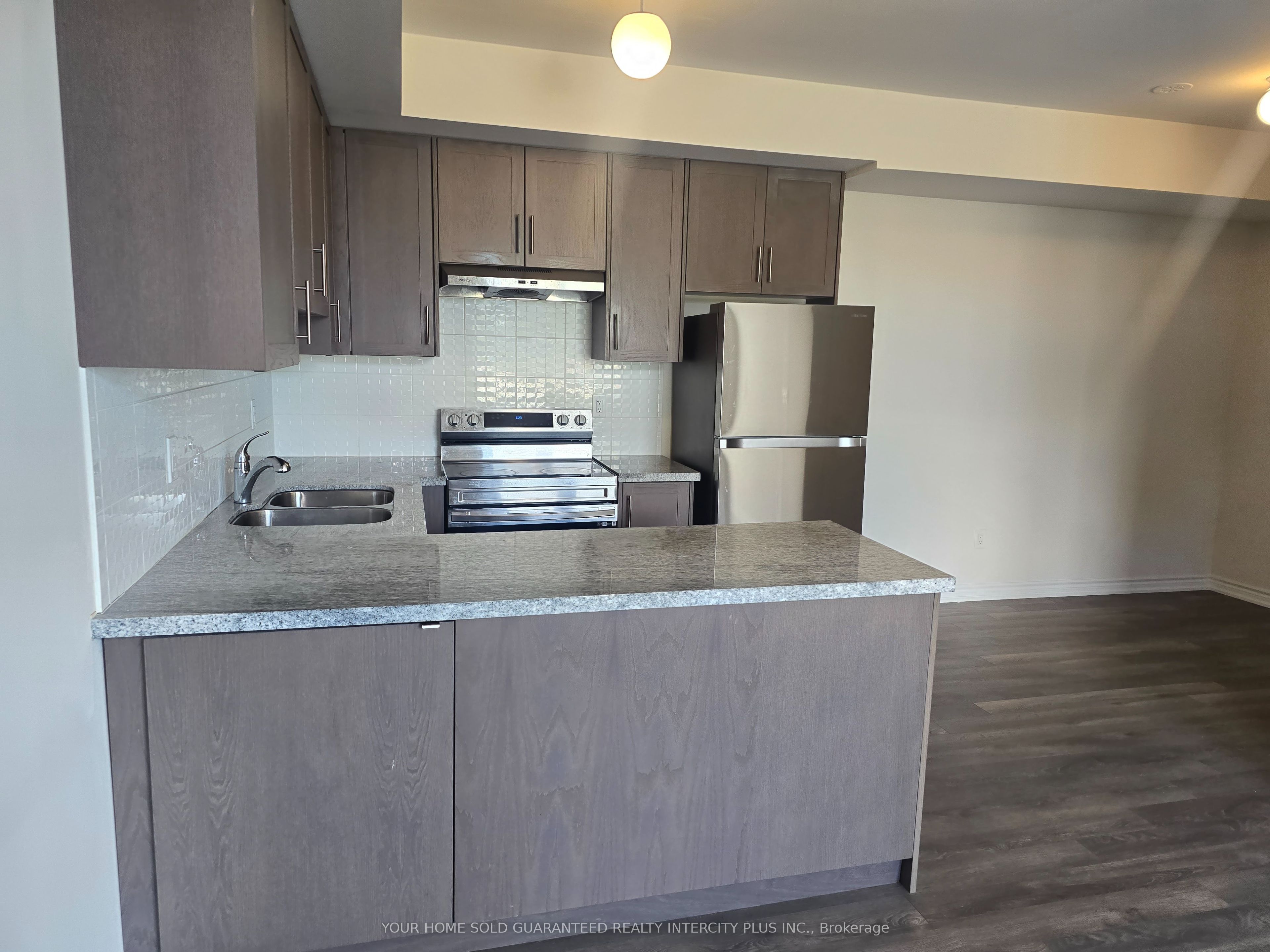 60 Halliford Place 702, Brampton, ON L6P 4R1 photo 4